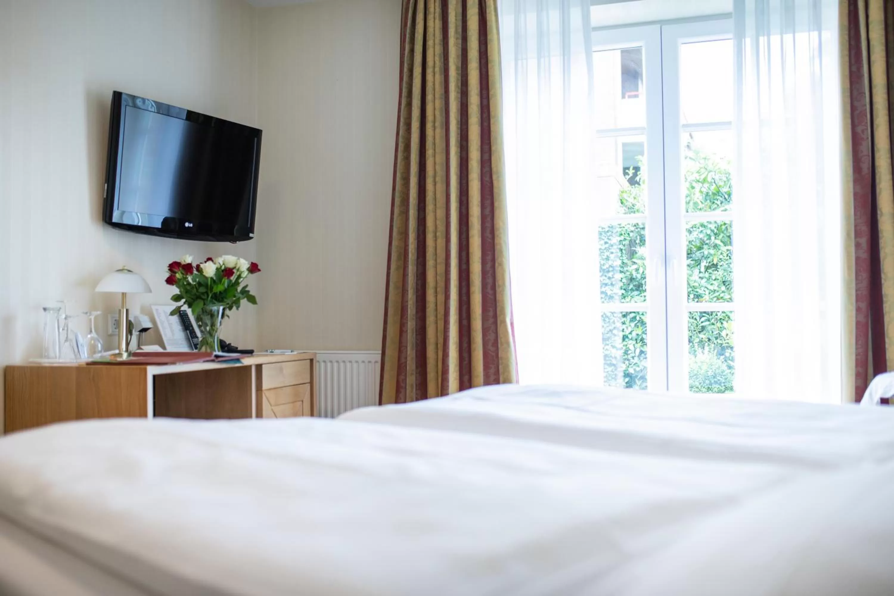 Photo of the whole room, Bed in Hotel Wardenburger Hof