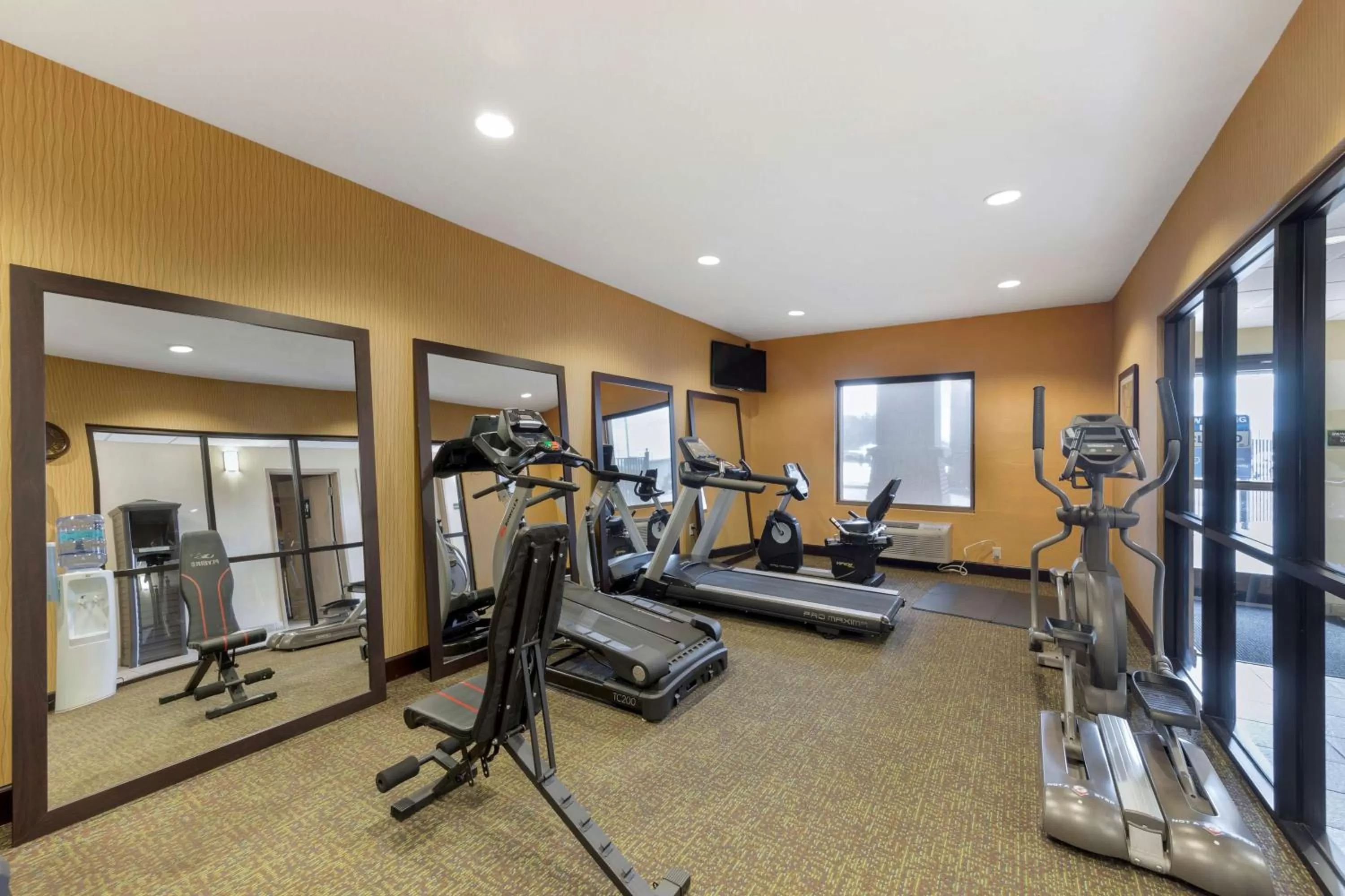 Fitness centre/facilities in Best Western Plus Gadsden Hotel & Suites