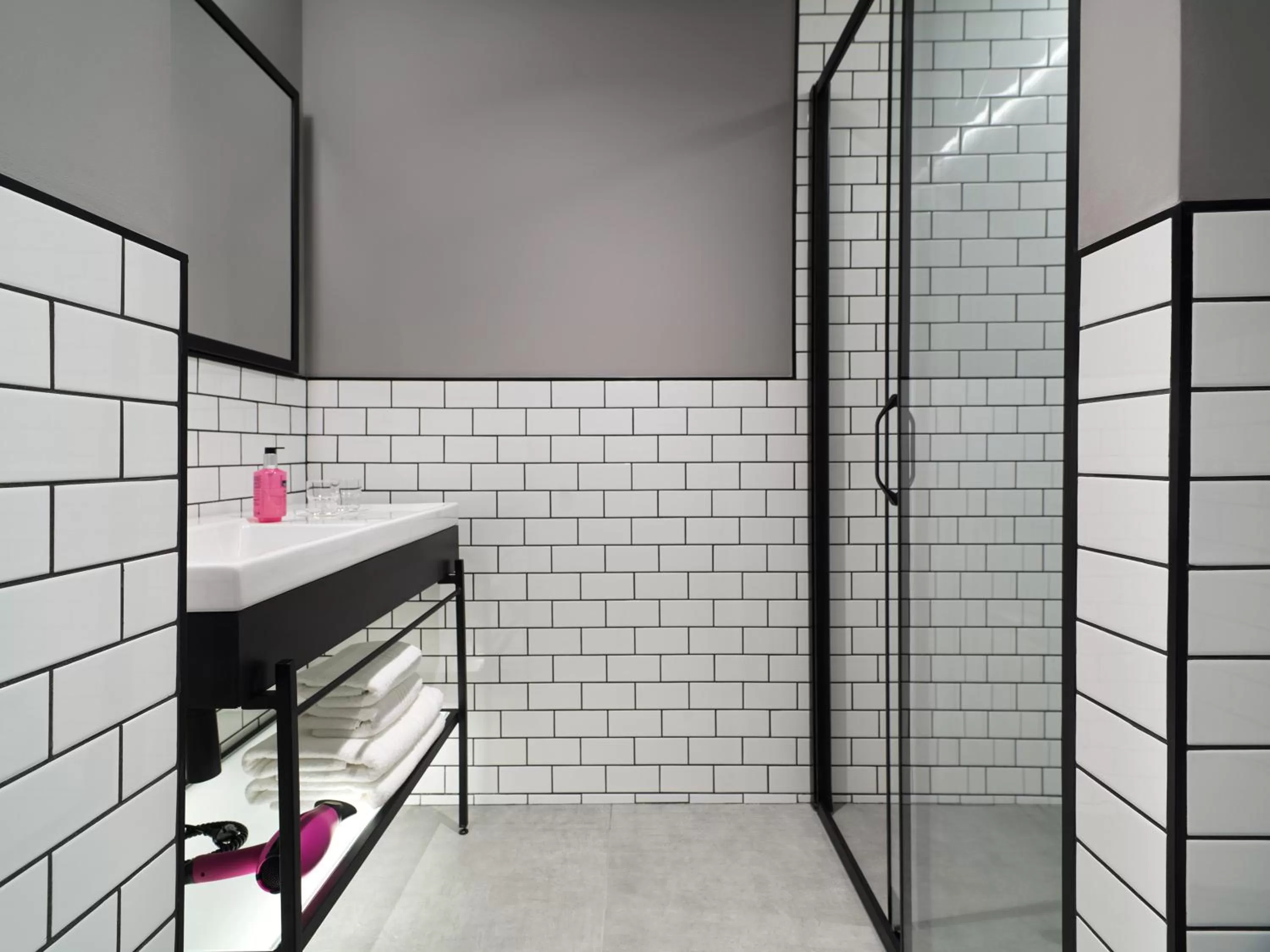 Bathroom in Moxy Belgrade