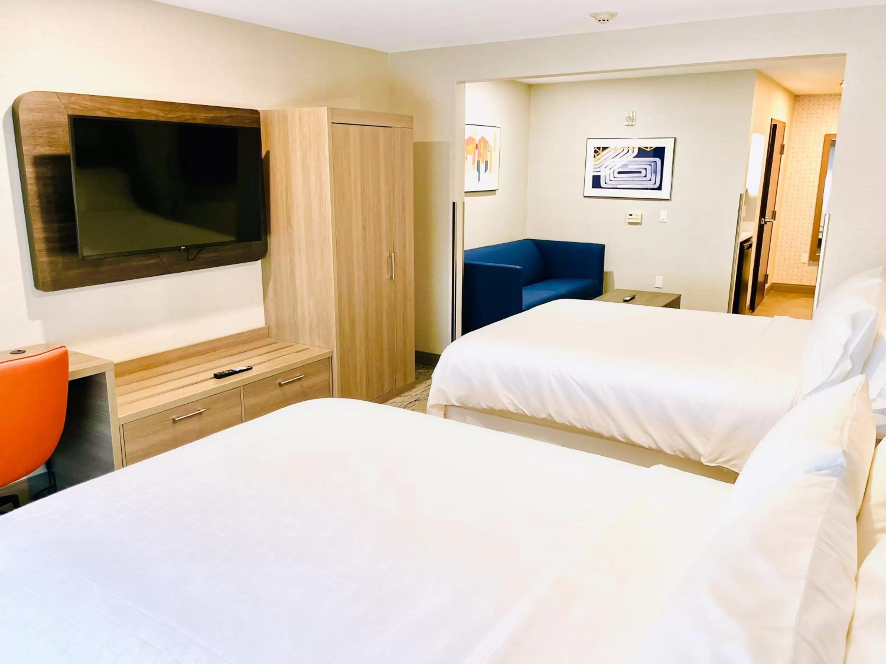 Bed in Holiday Inn Express & Suites Frazier Park by IHG