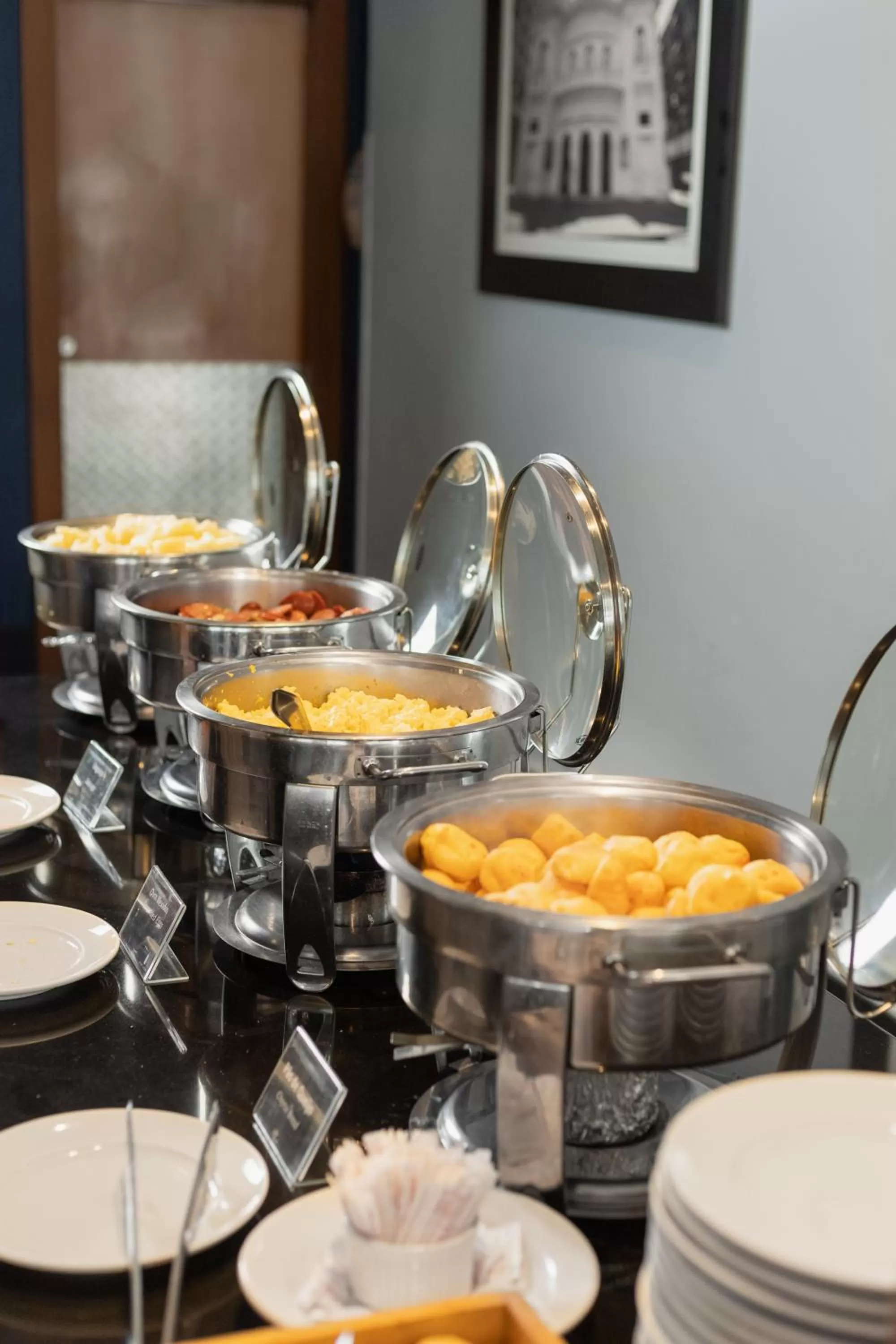 Food and drinks in Golden Tulip Porto Vitória