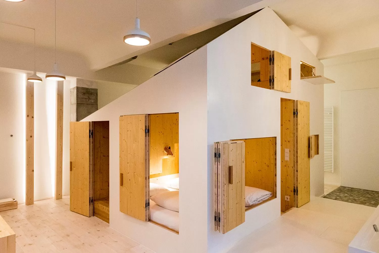 Photo of the whole room, Bed in Michelberger Hotel