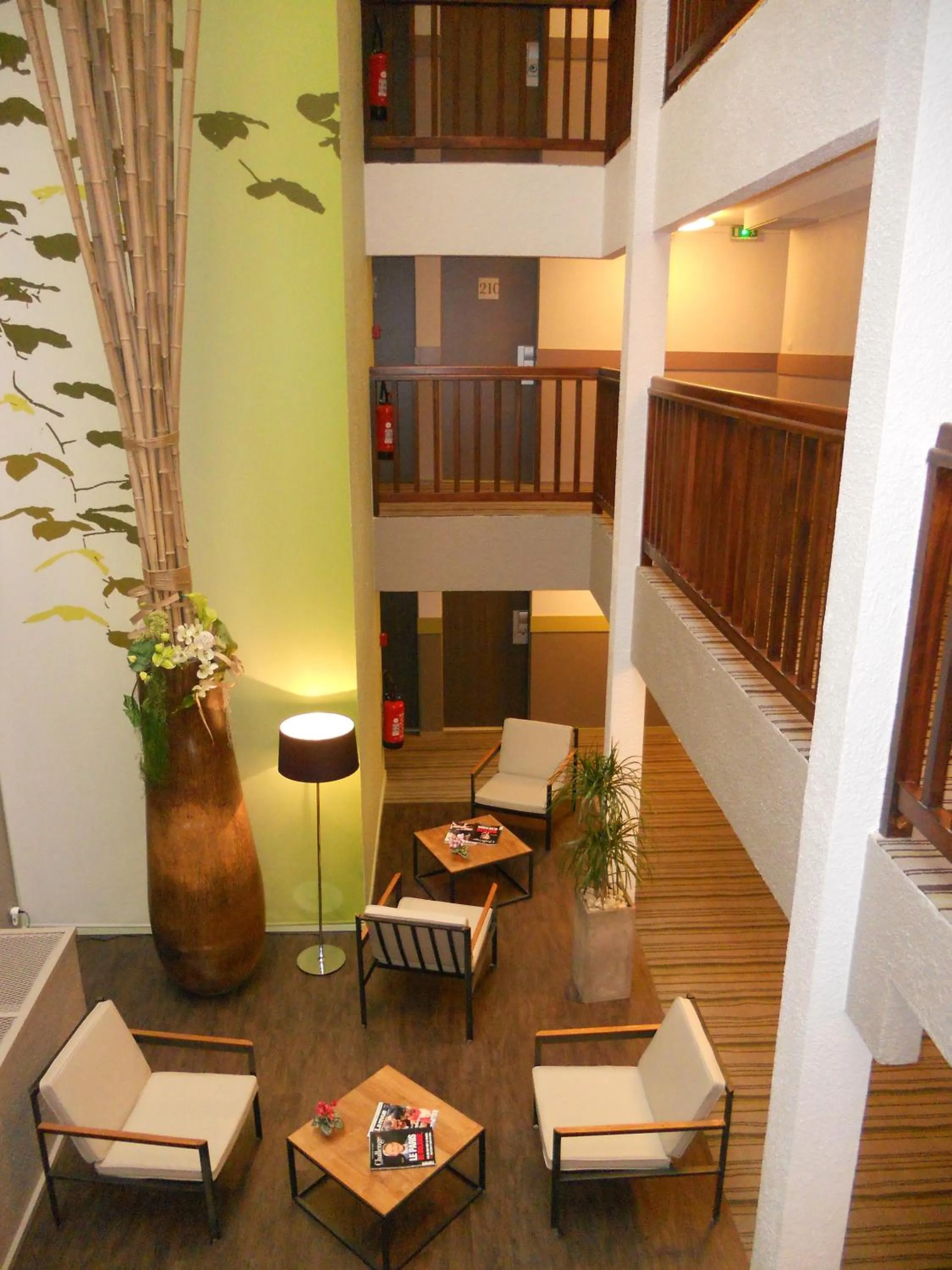 Patio in Kyriad Hotel Nevers Centre