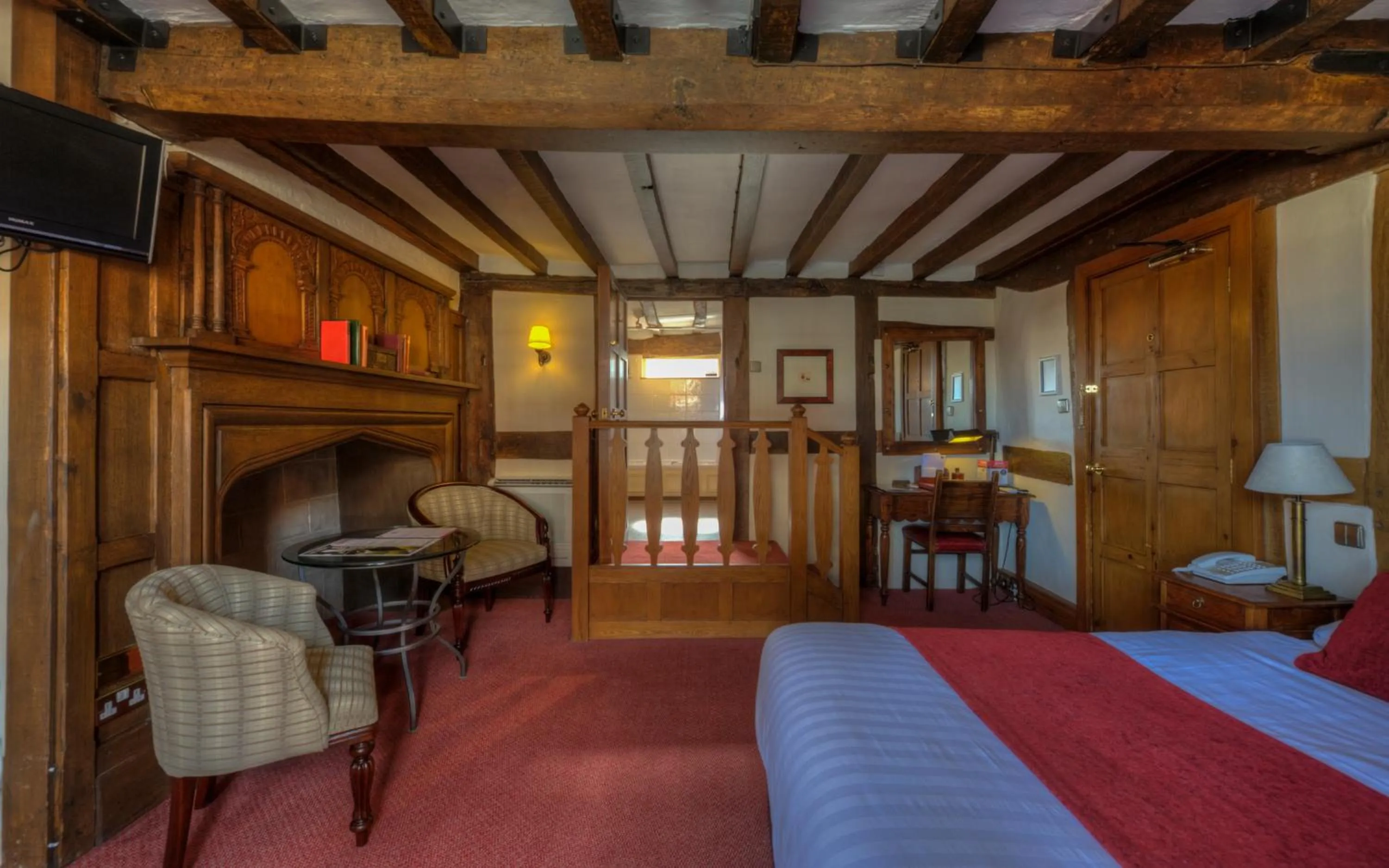 Photo of the whole room, Bed in Dog & Partridge by Chef & Brewer Collection