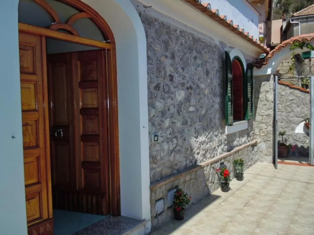 Facade/entrance in B&B Oliva