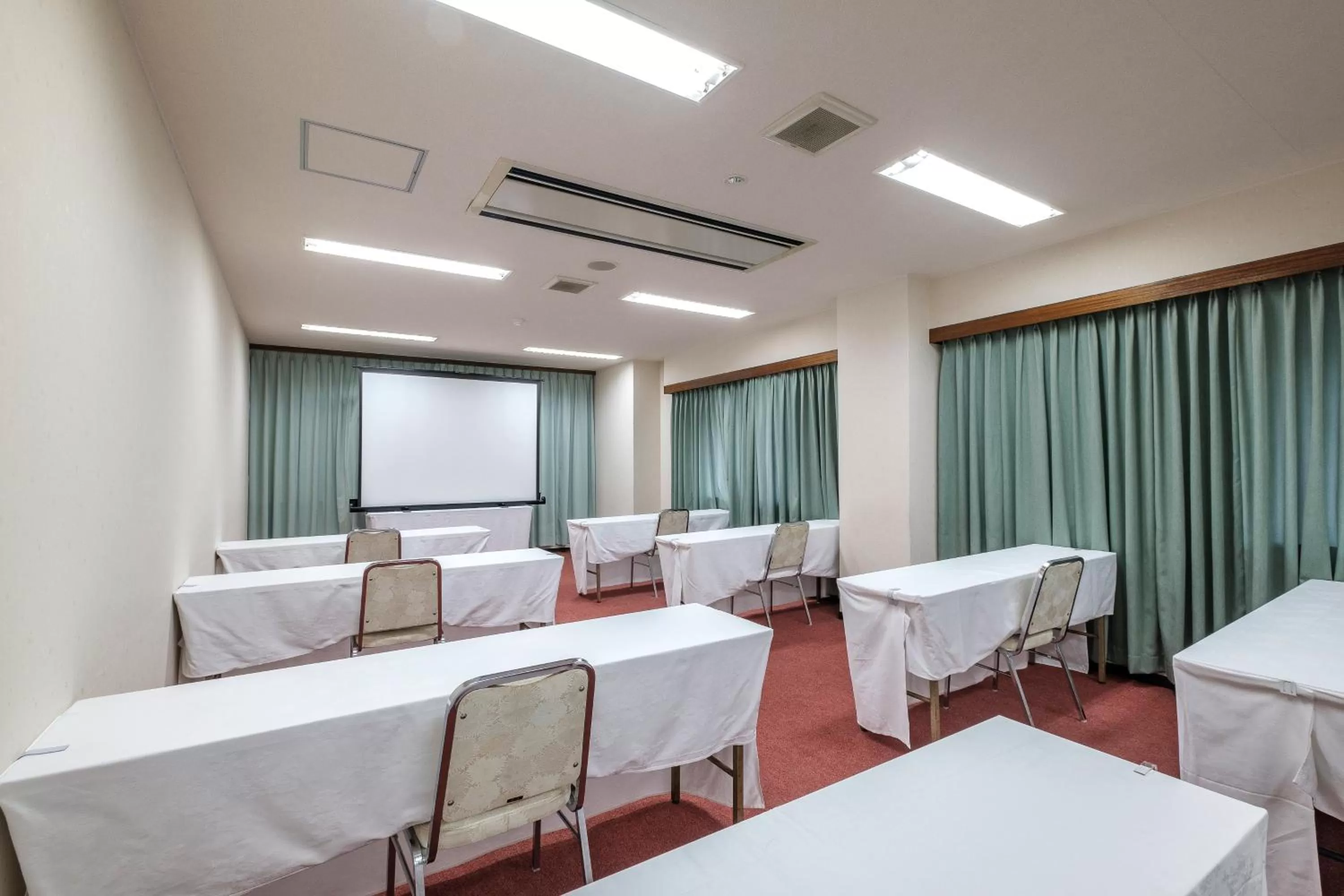 Meeting/conference room in Nobeoka Royal Hotel