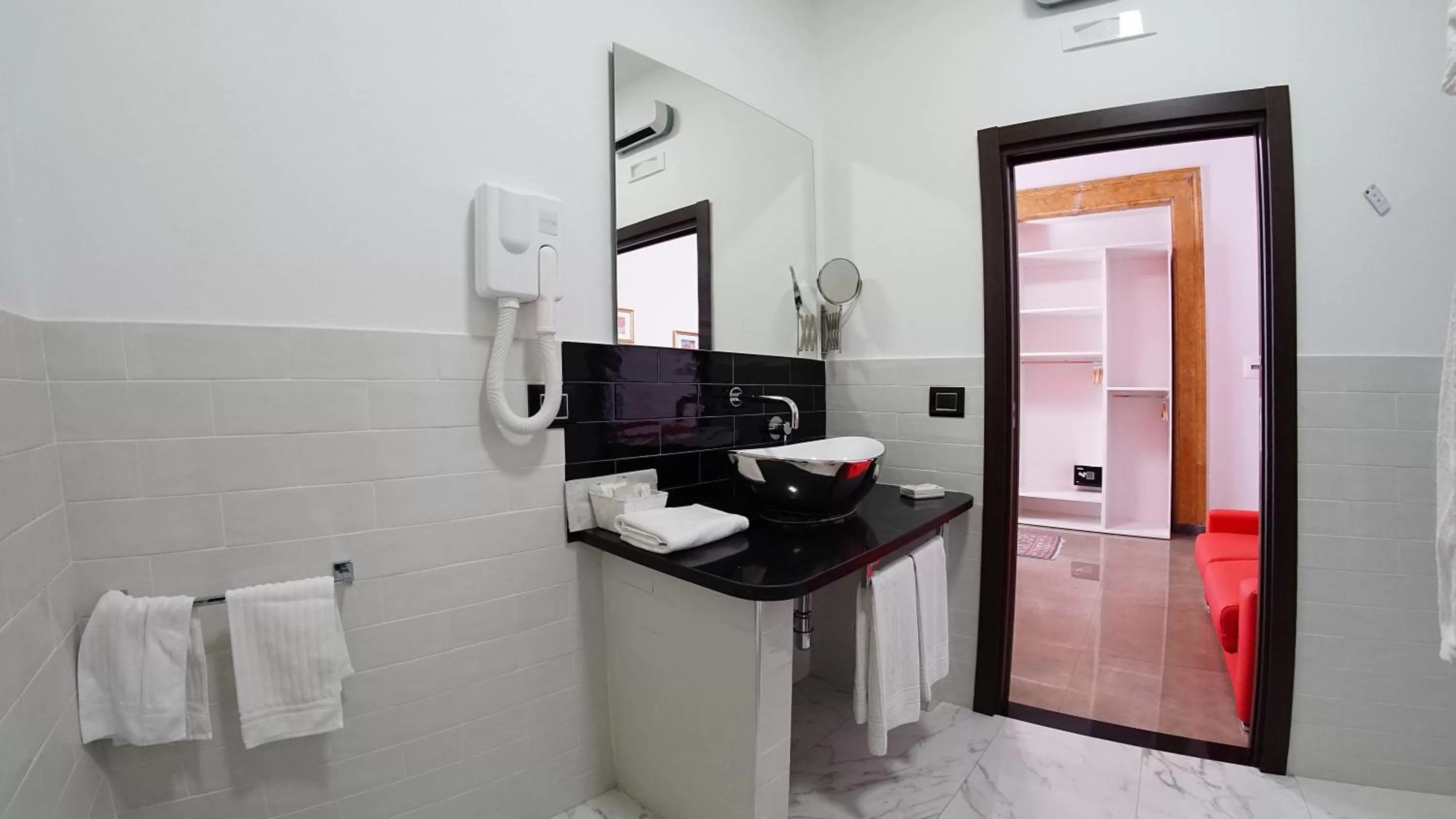 Bathroom in Beverello Suite