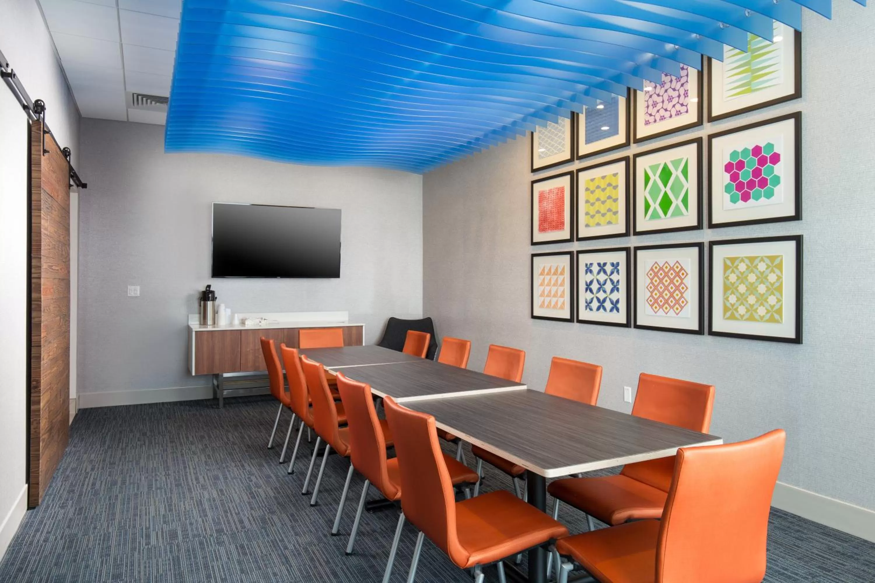 Meeting/conference room in Holiday Inn Express Visalia-Sequoia Gateway Area by IHG