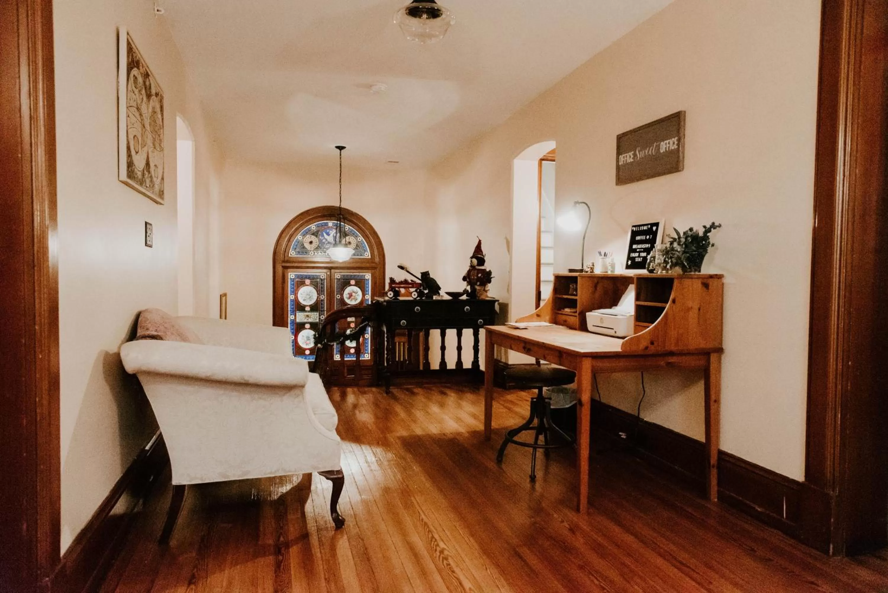 Property building, Seating Area in Georges on York B&B