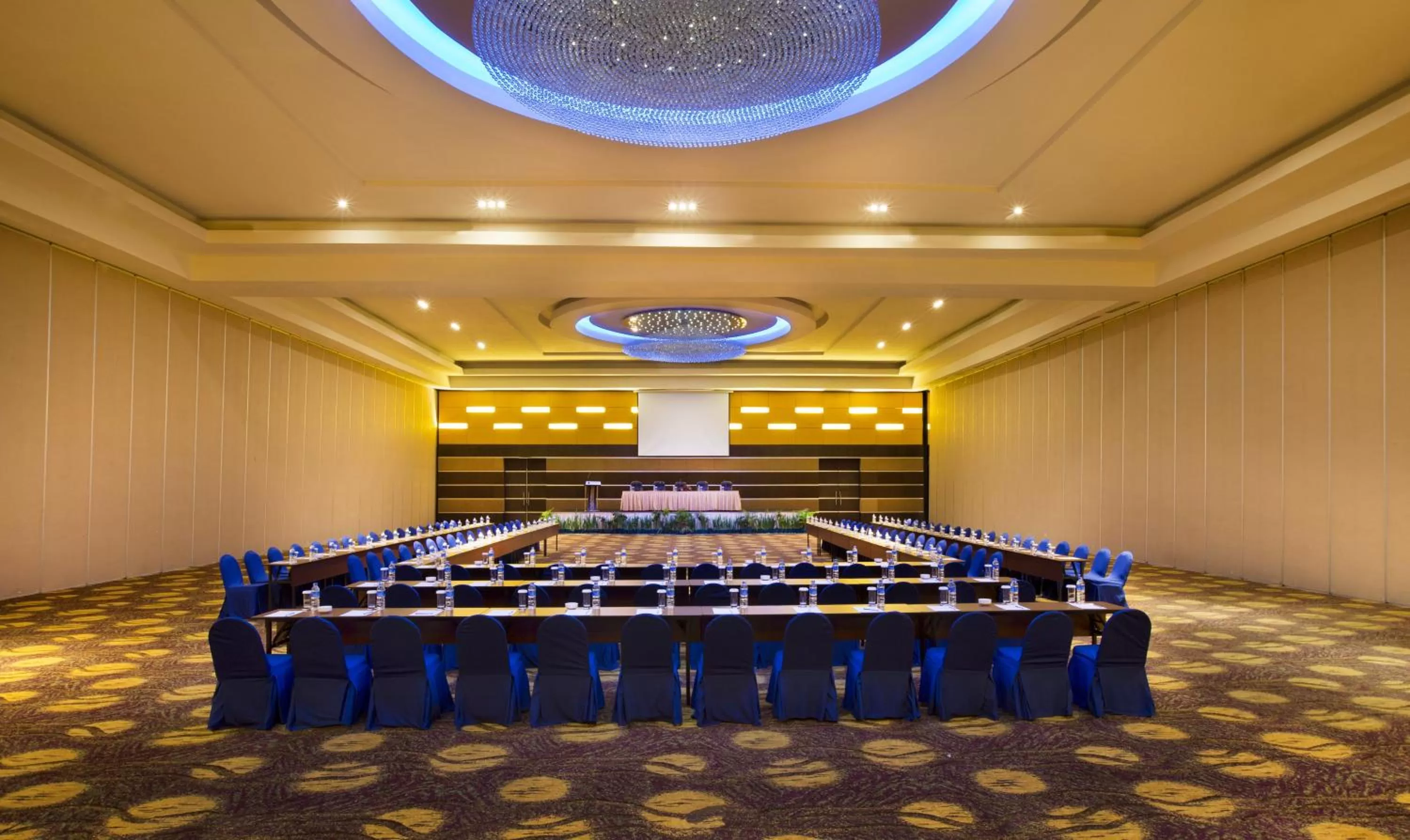 Banquet/Function facilities in Novotel Manado Golf Resort & Convention Center