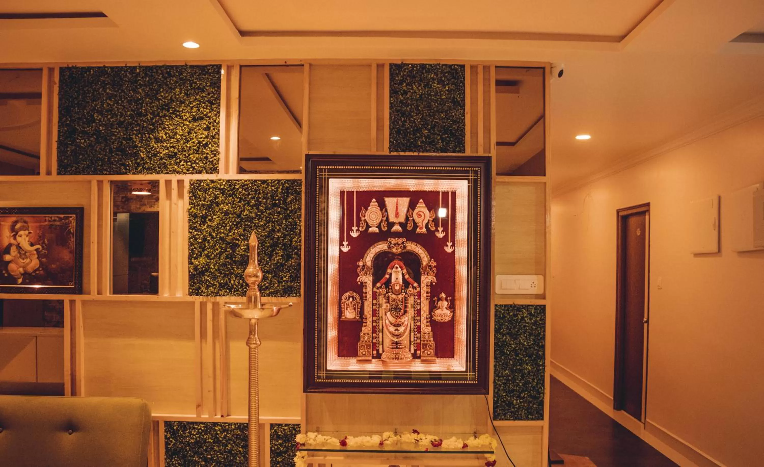 Facade/entrance in Hotel Mountview Comforts