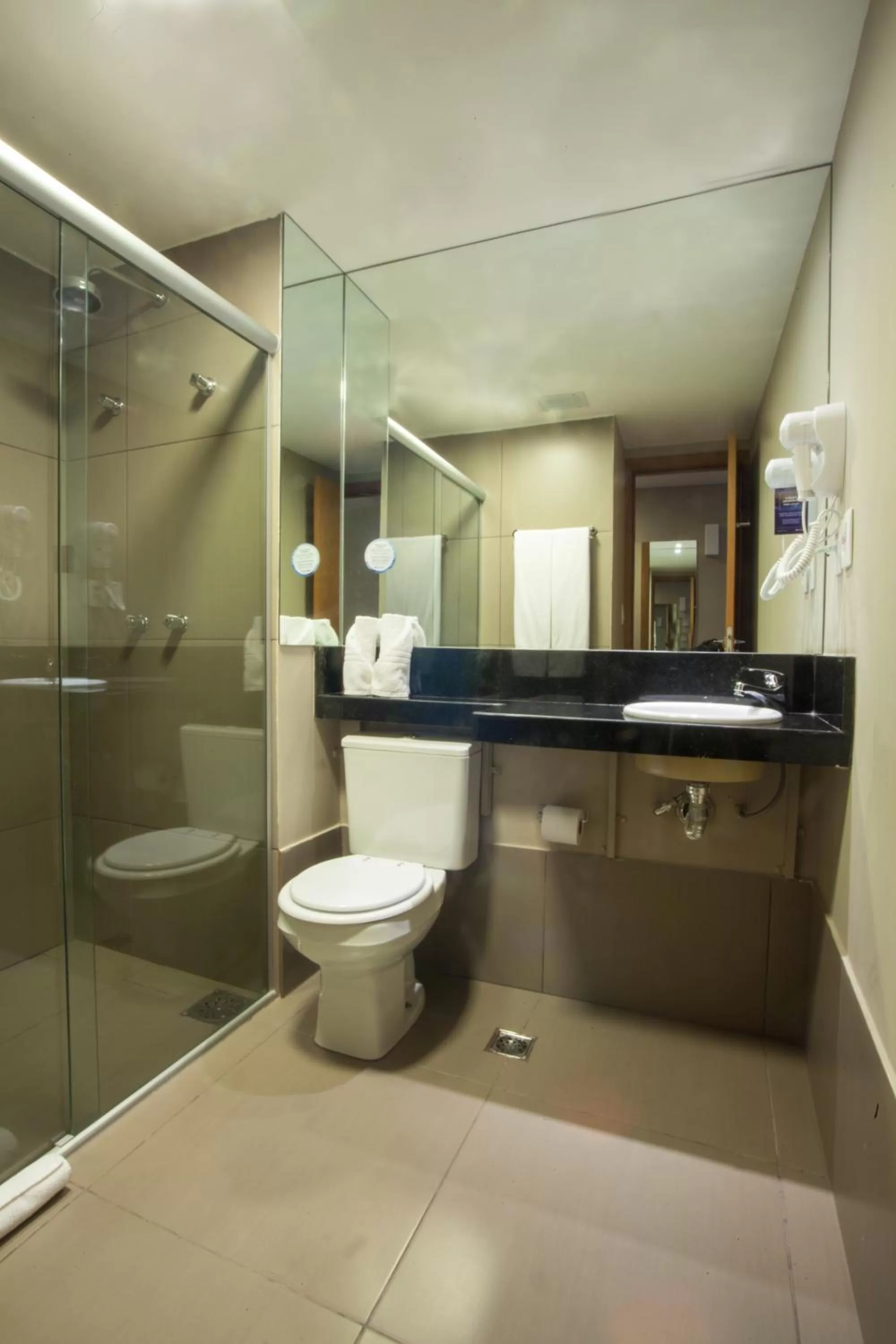 Bathroom in BH Raja Hotel