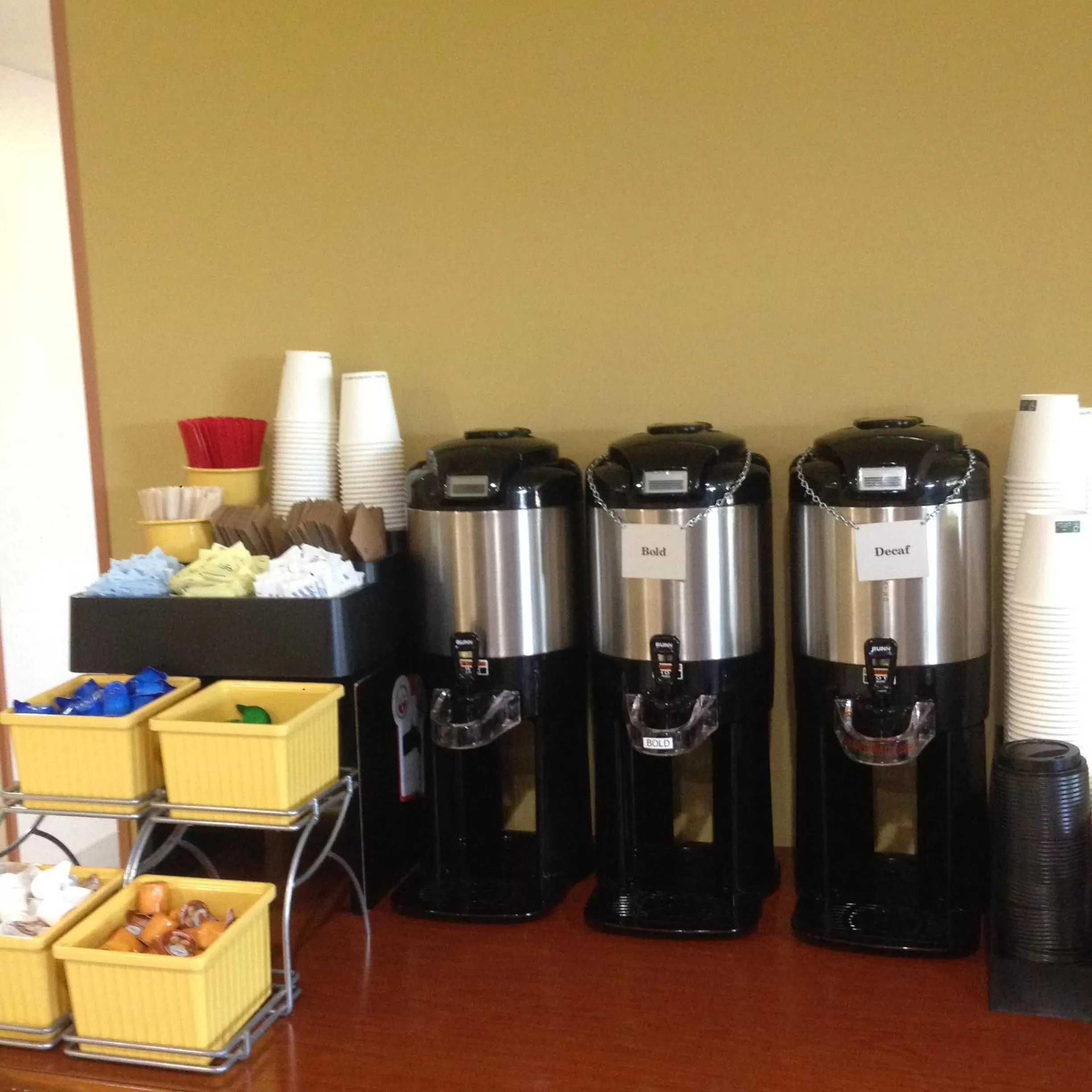 Restaurant/places to eat in Country Inn & Suites by Radisson, Delta Park North Portland