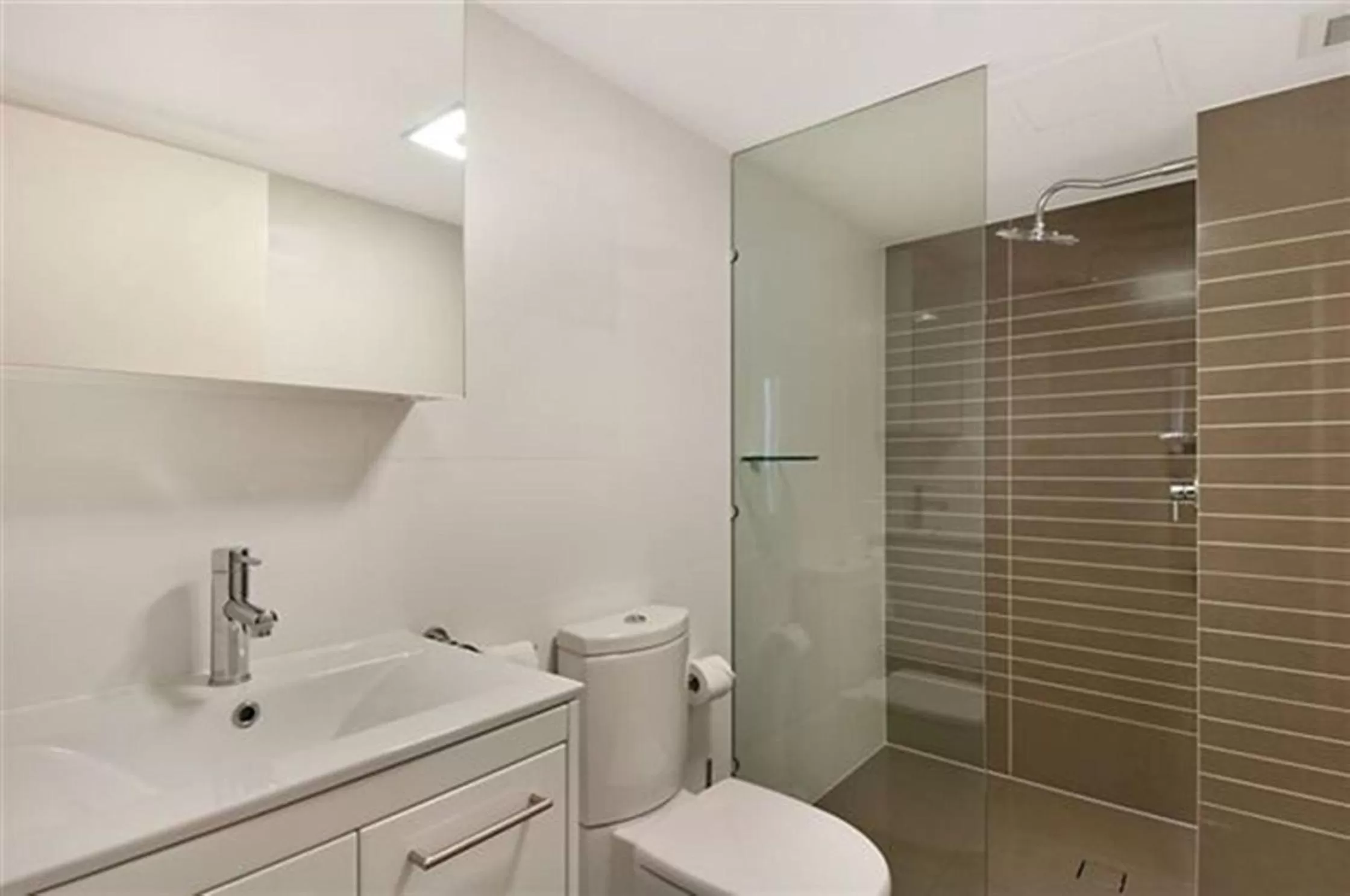 Two-Bedroom Apartment with Ocean View in Boulevard Towers on Broadbeach