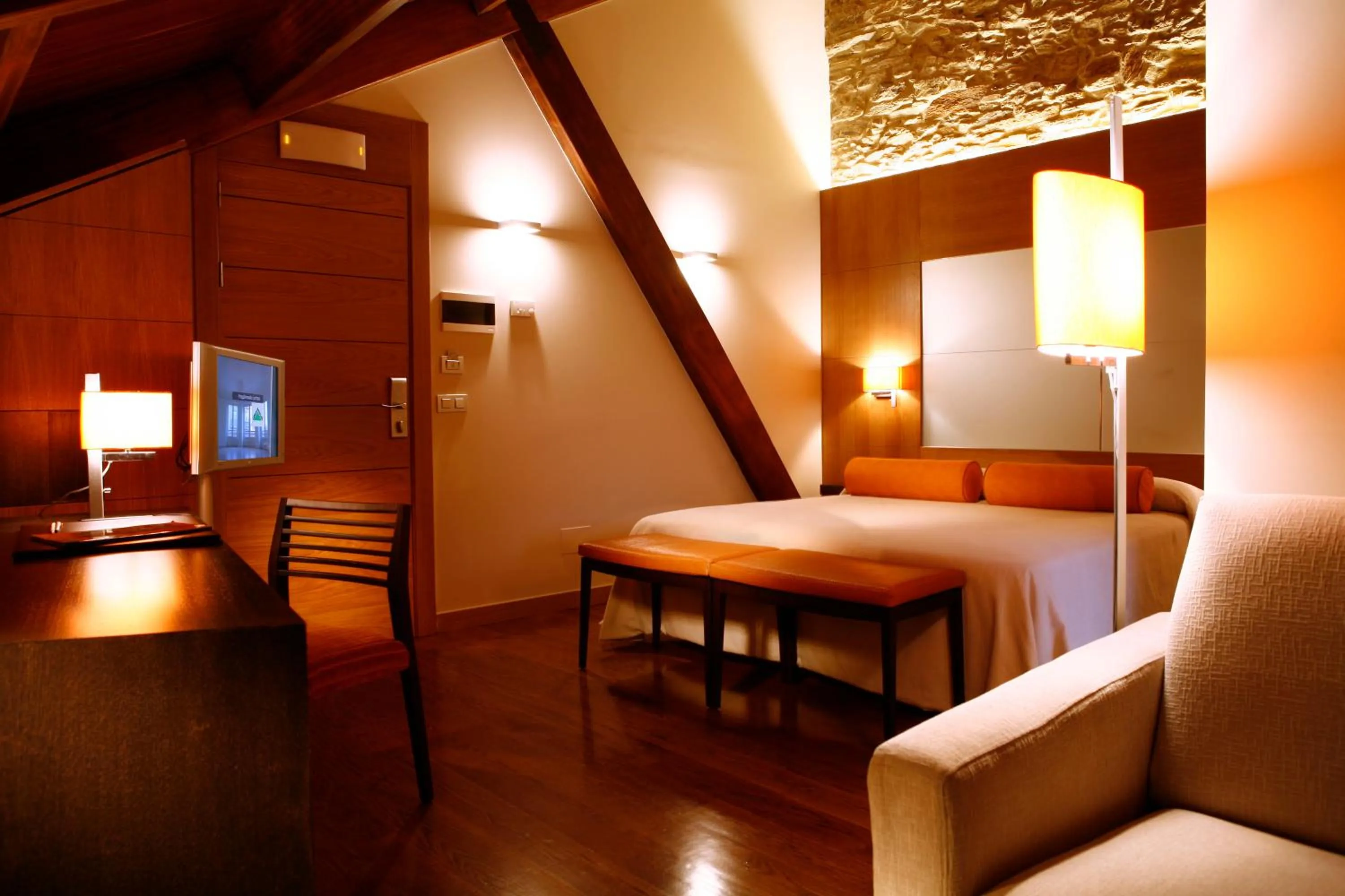 Photo of the whole room, Bed in Hotel Altaïr