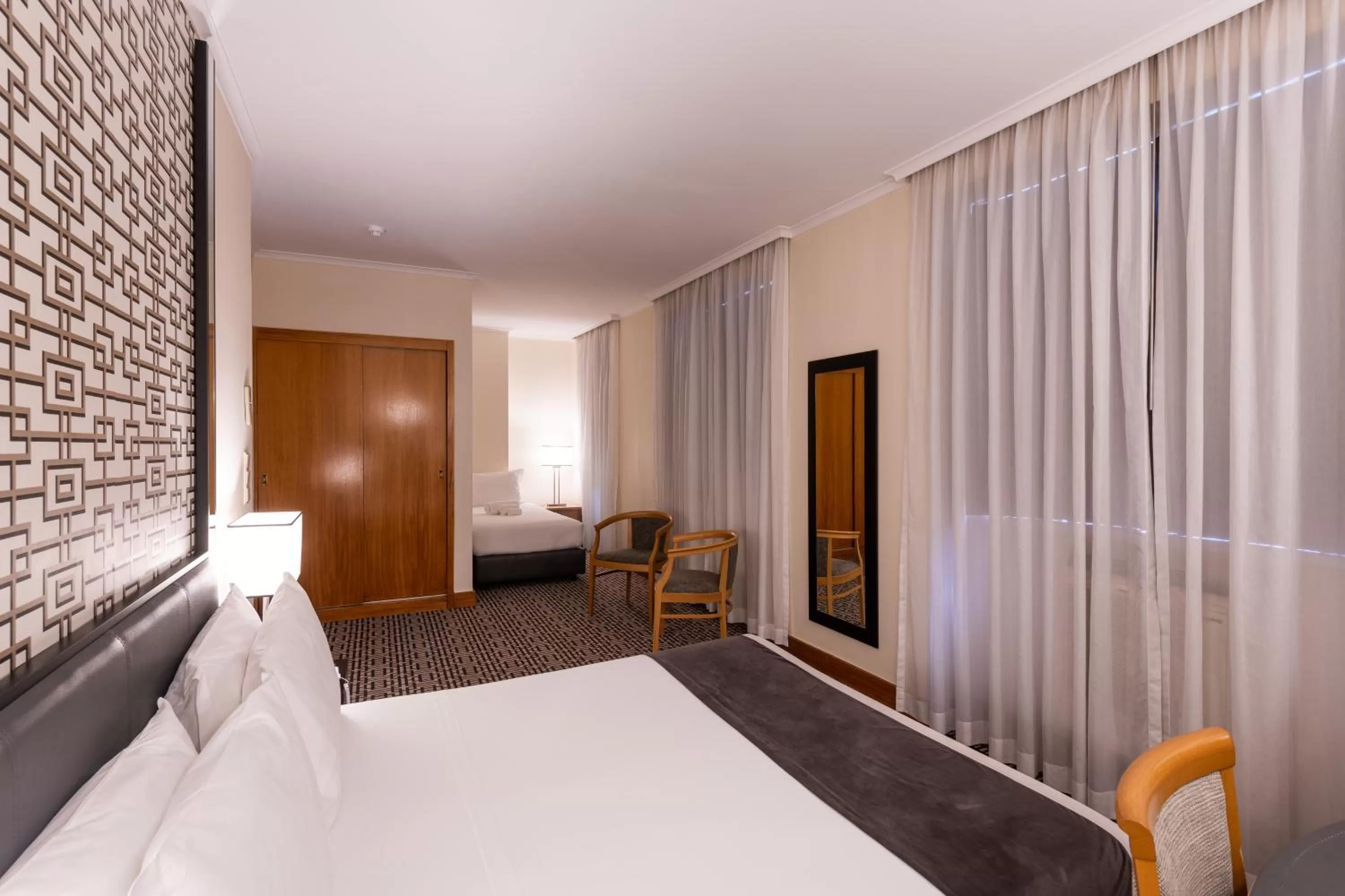 Photo of the whole room, Bed in Hotel Mundial