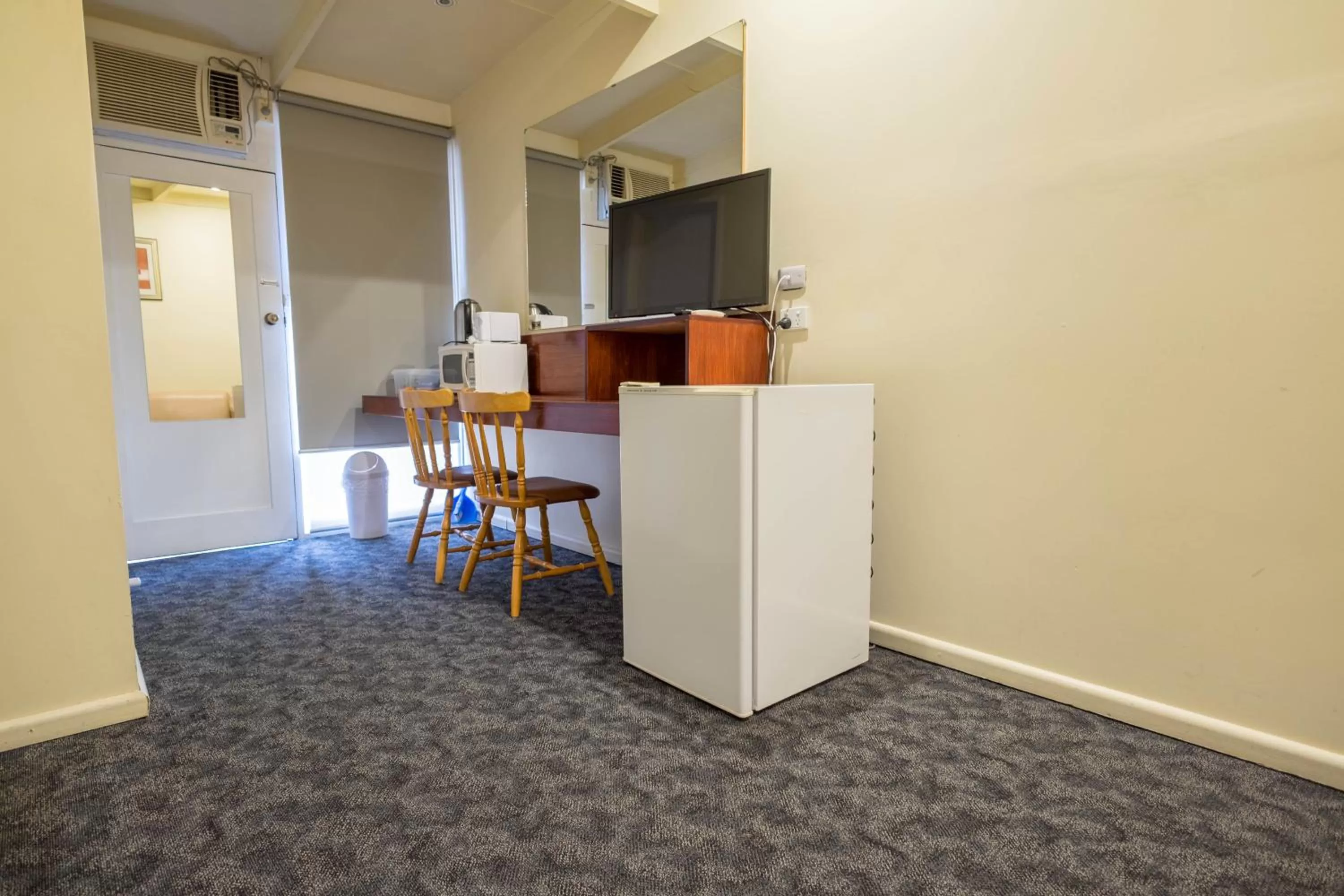 Pioneer Station Motor Inn