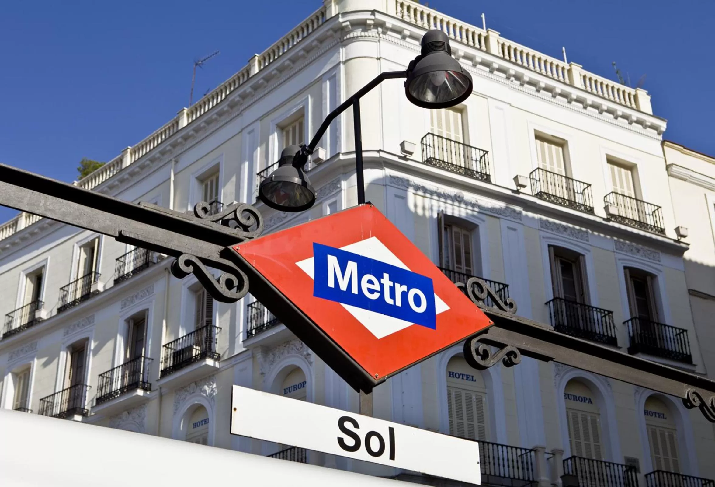 Facade/entrance in Hotel Europa