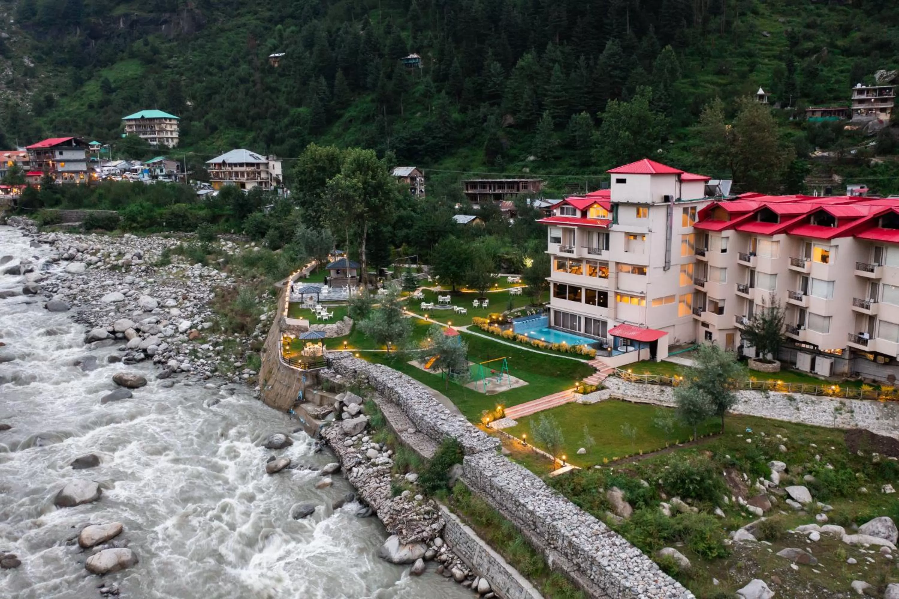 The Allure Grand Resort -A Majestic Riverside Retreat