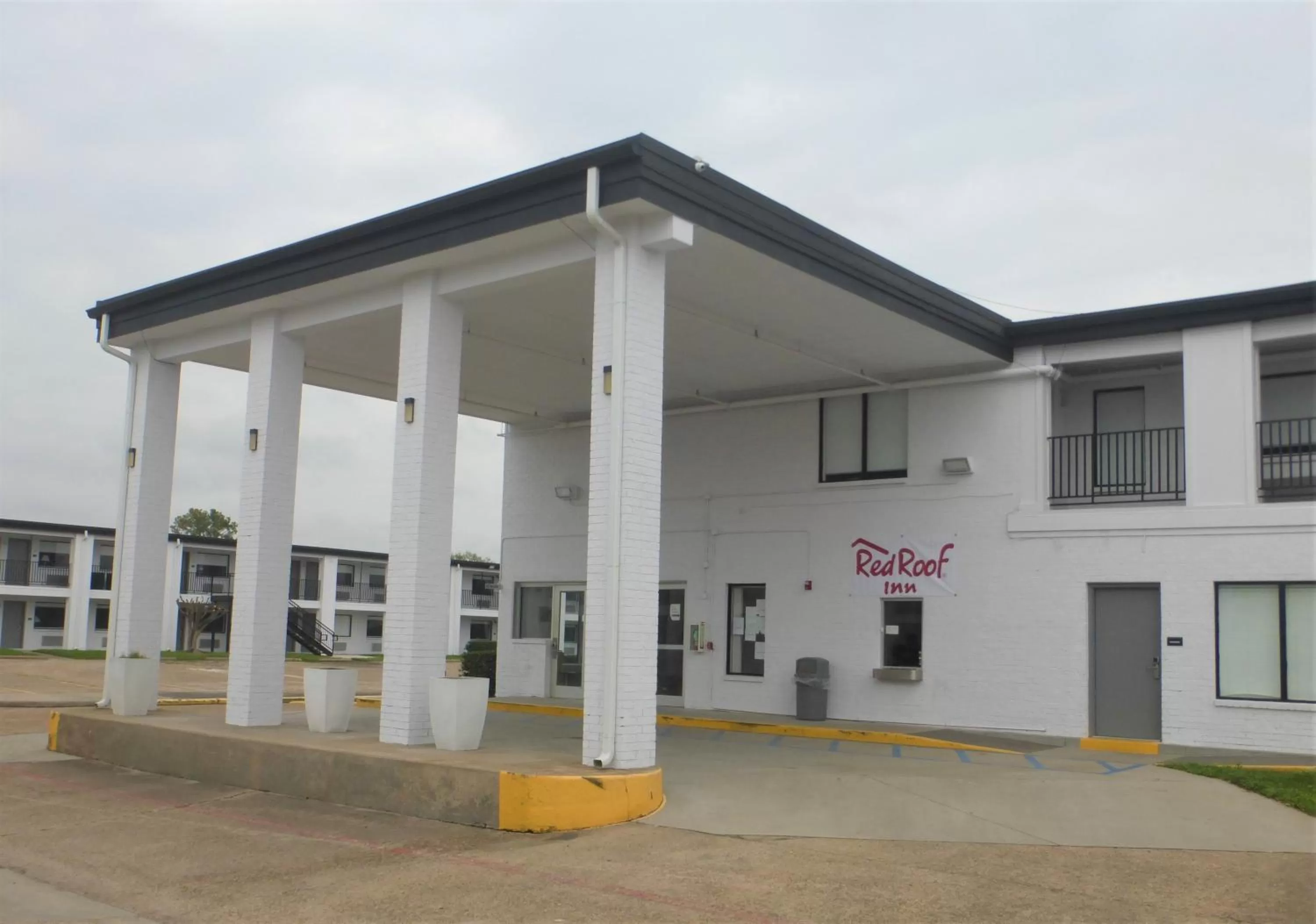 Property building in Red Roof Inn Houston - Jersey Village