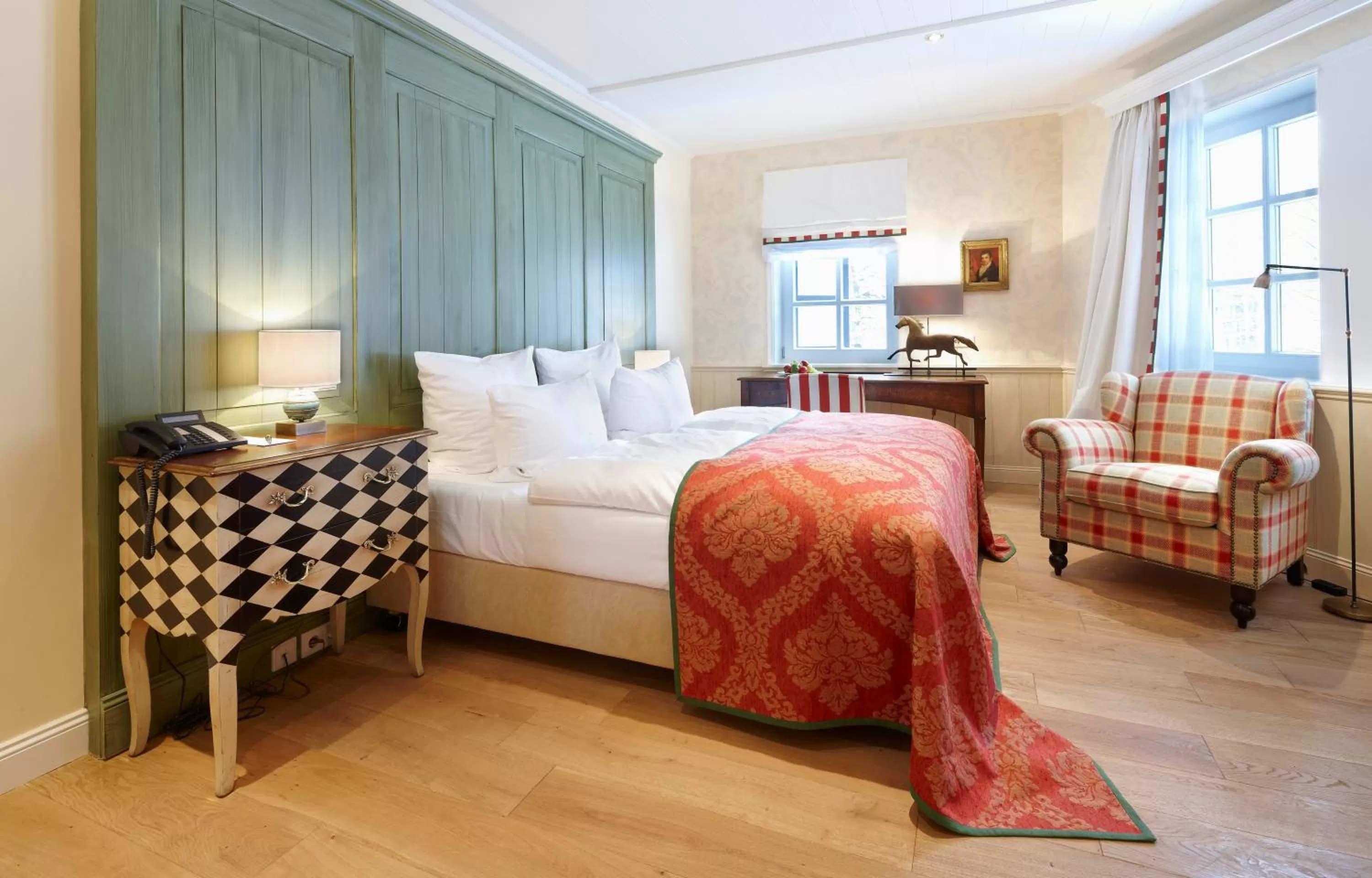 Photo of the whole room, Bed in Relais & Châteaux Hardenberg BurgHotel