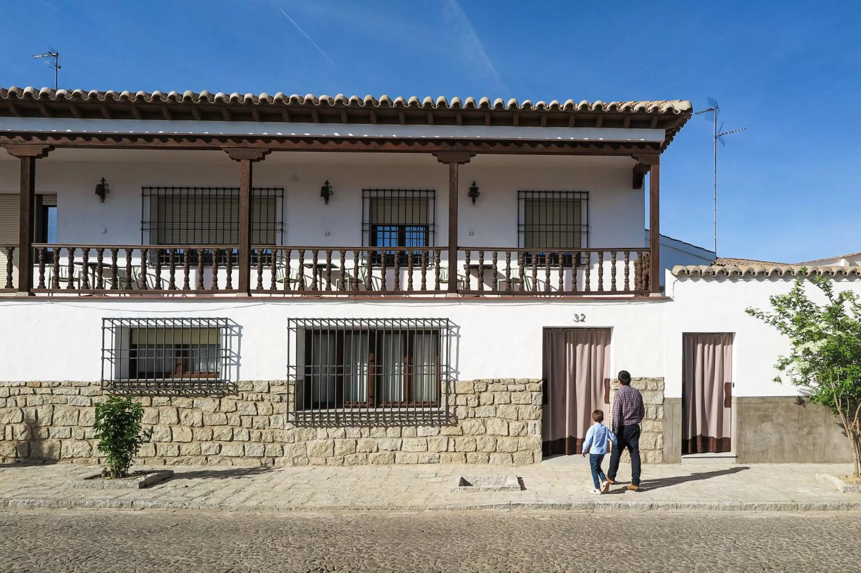 Facade/entrance, Property Building in Tomé, casa de huéspedes
