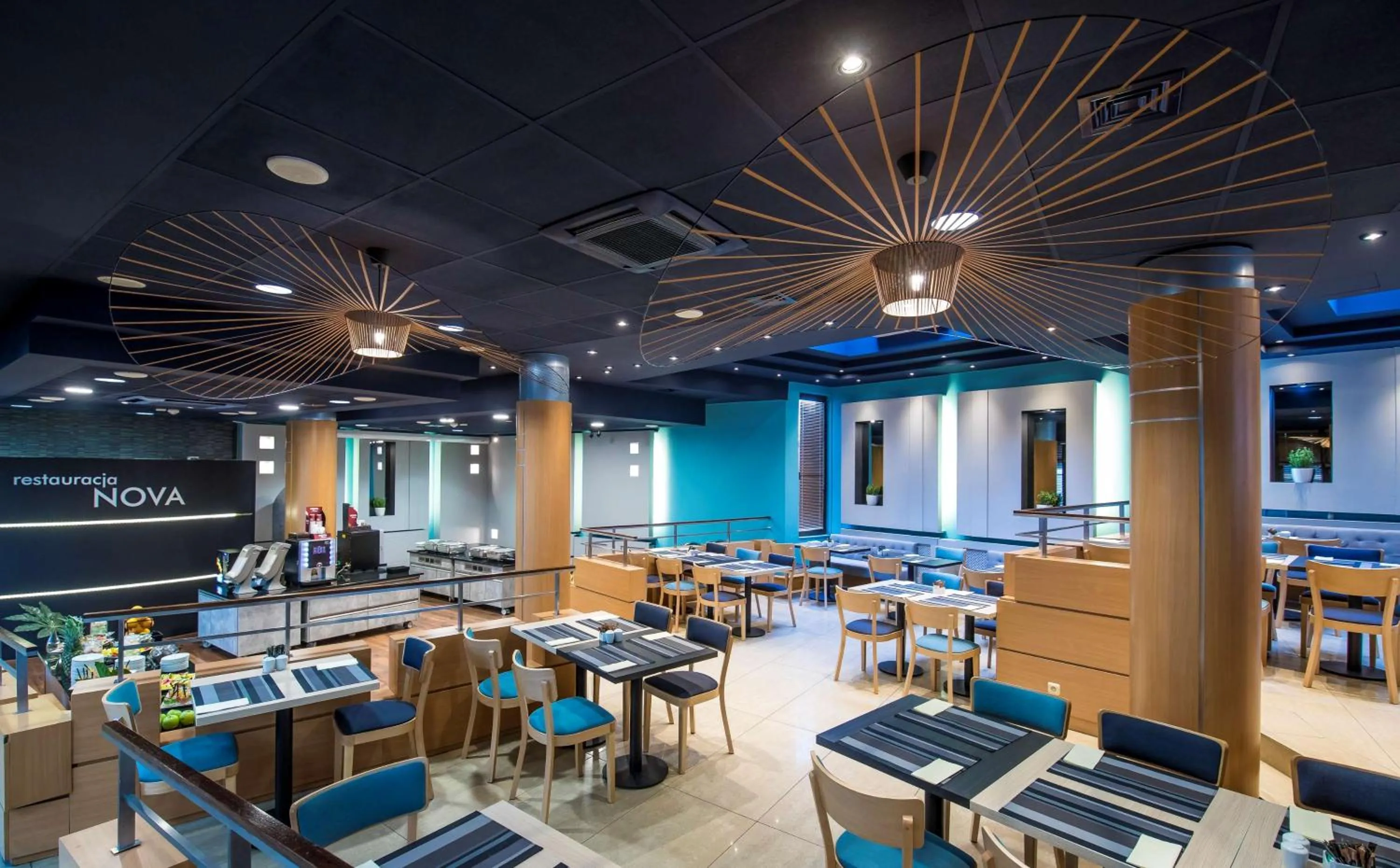 Restaurant/Places to Eat in Hotel Felix