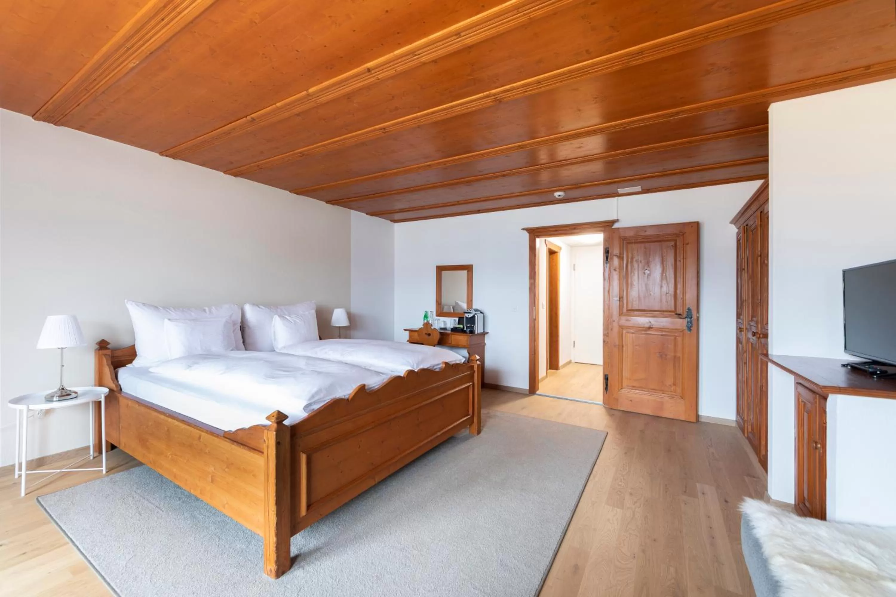 Bed in Eden Hotel und Restaurant