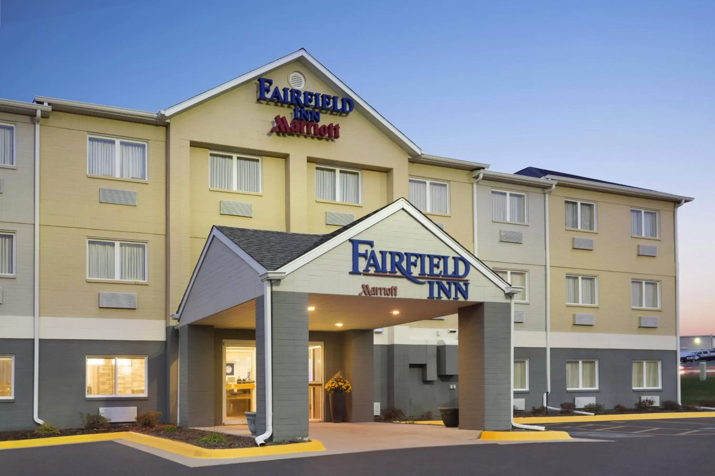 Property Building in Fairfield Inn by Marriott Dubuque Property Building in Fairfield Inn by Marriott Dubuque