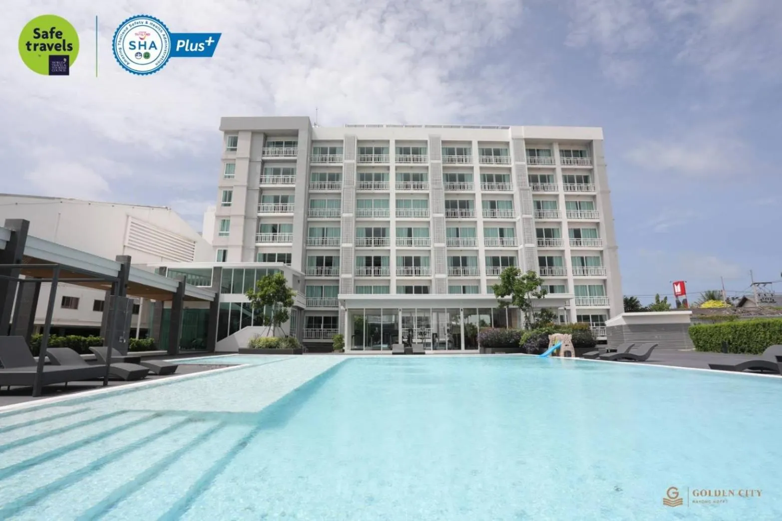 Property building in Golden City Rayong Hotel