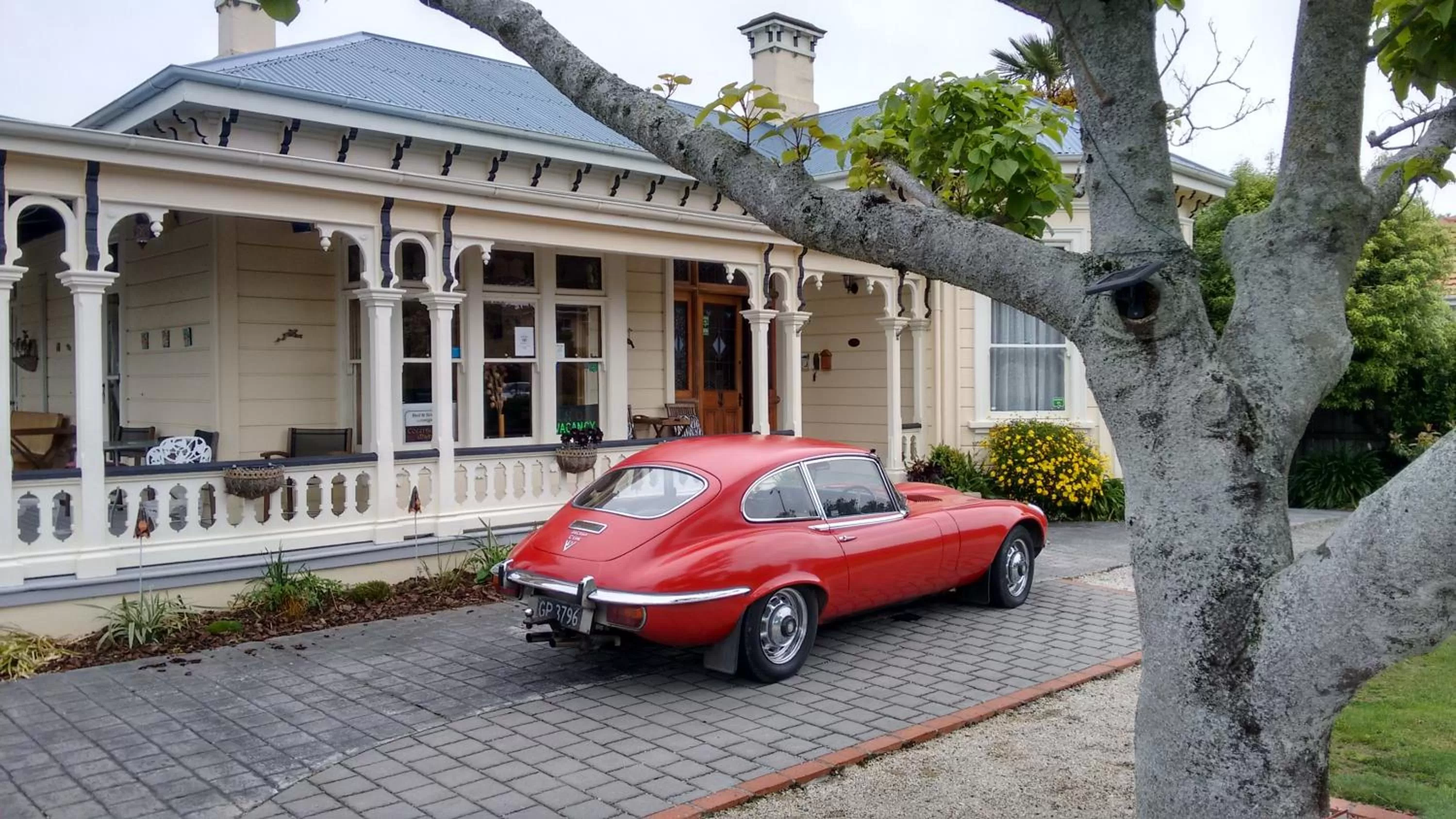 Garden view, Property Building in Collingwood Manor