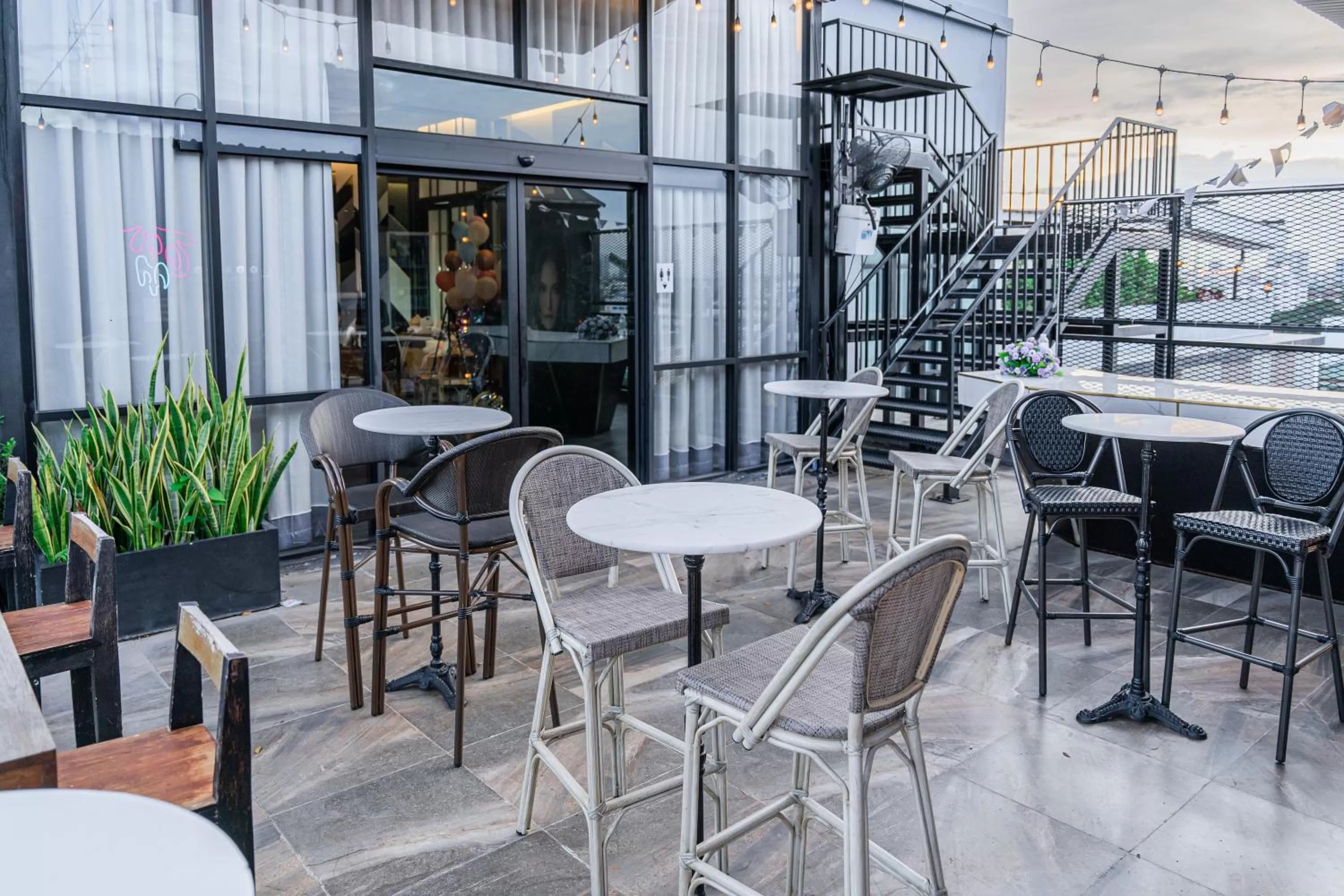 Dining area, Restaurant/Places to Eat in The Riche Boutique SHA Plus