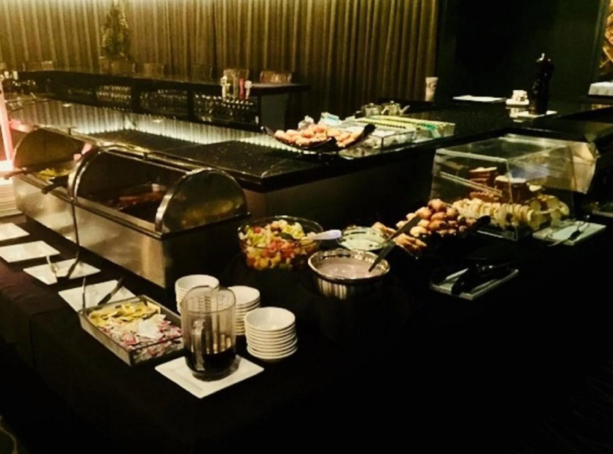 Restaurant/places to eat in Hotel Sepia