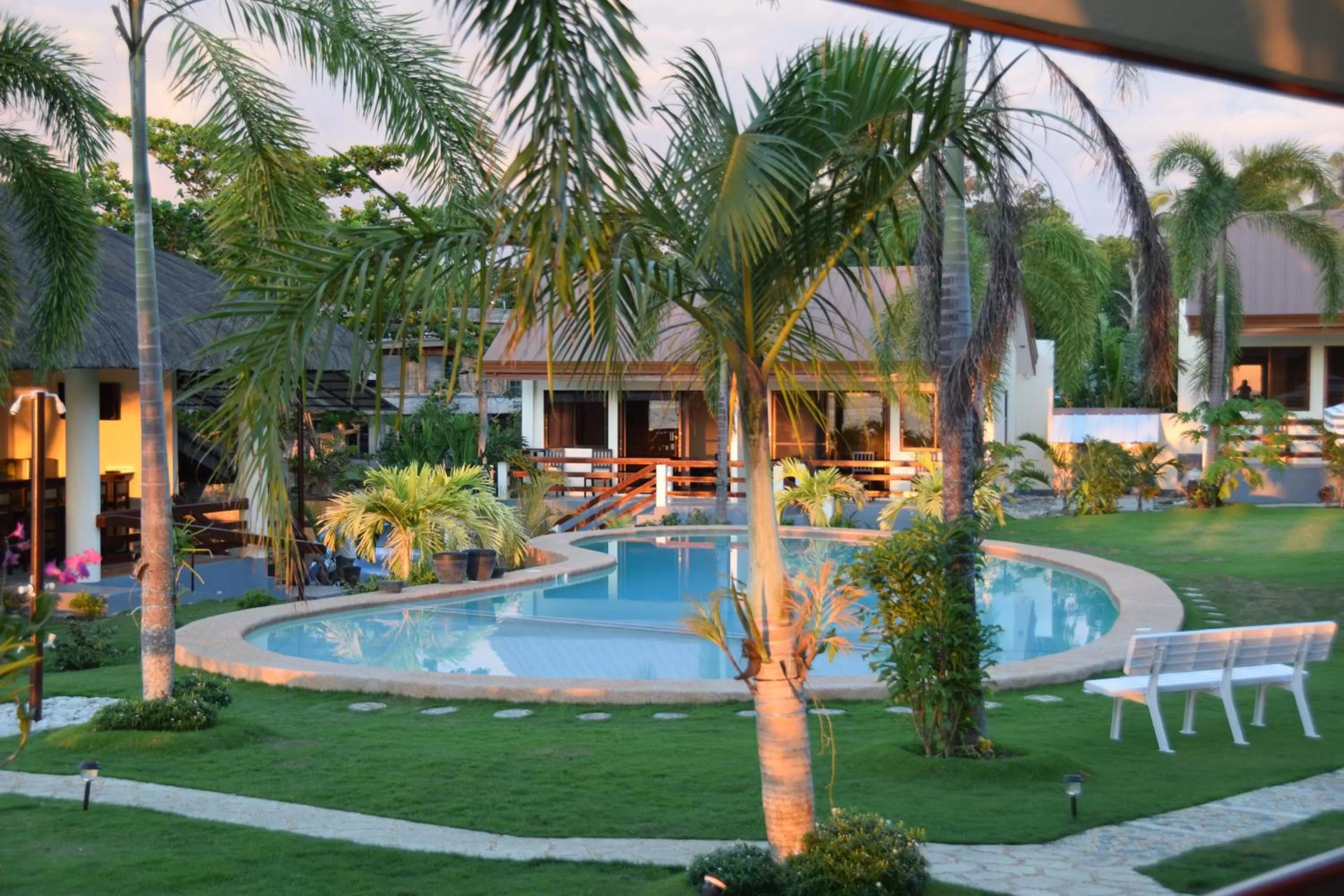 Swimming pool in Kasagpan