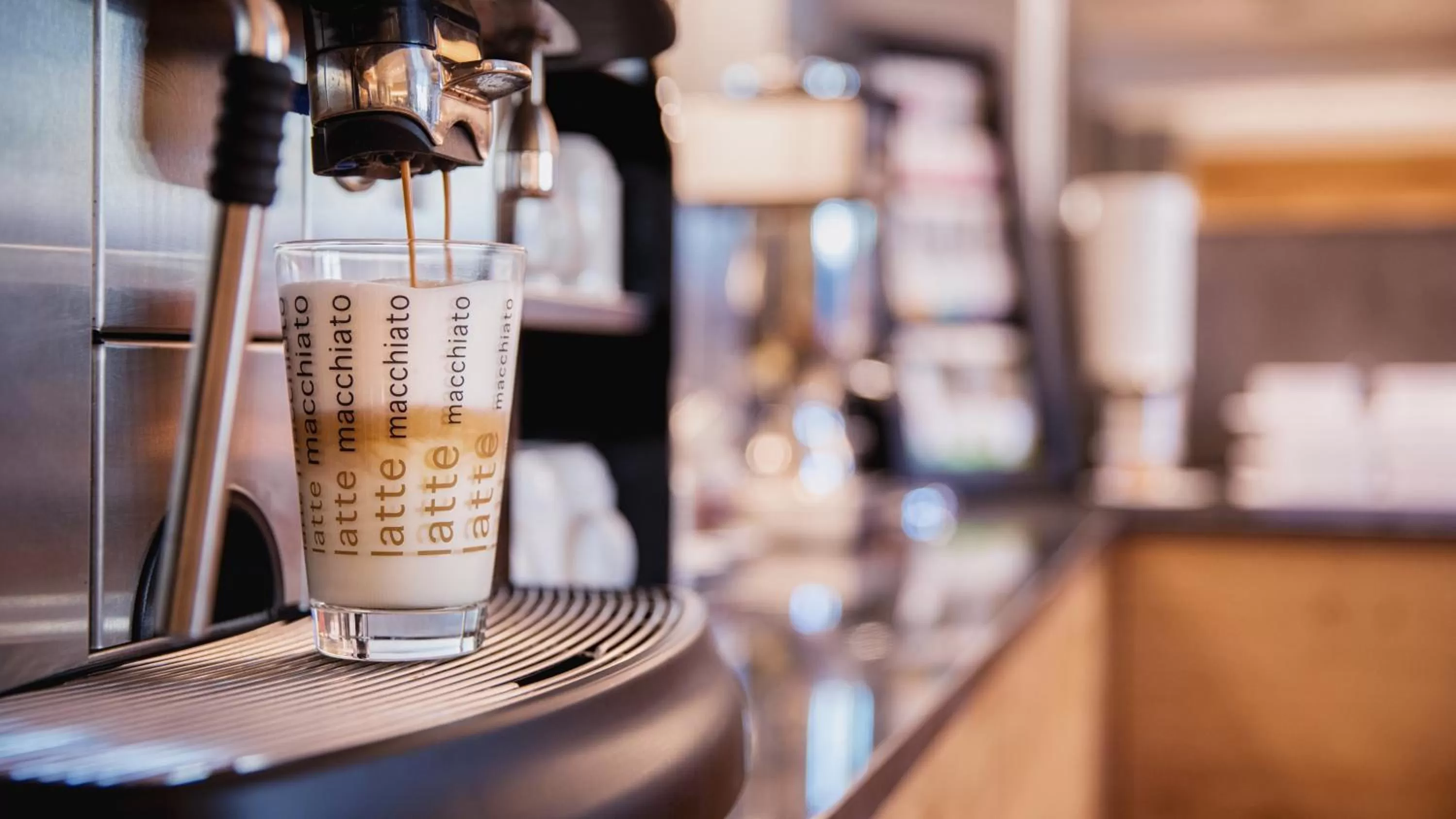 Coffee/tea facilities in Heuboden Hotel Heu.Loft Freiburg