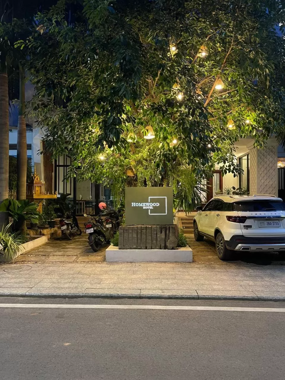 Property Building in Homewood Hotel