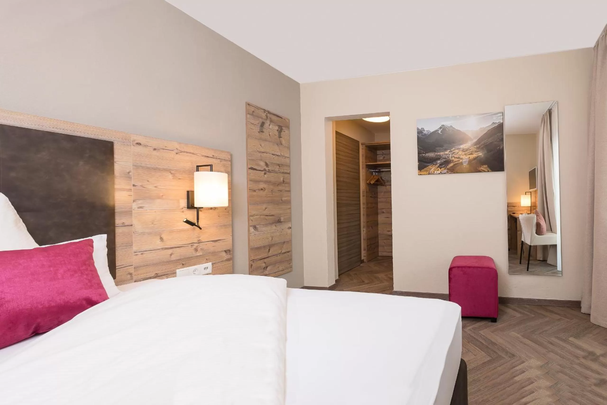 Bed in Alpenhotel Tirolerhof