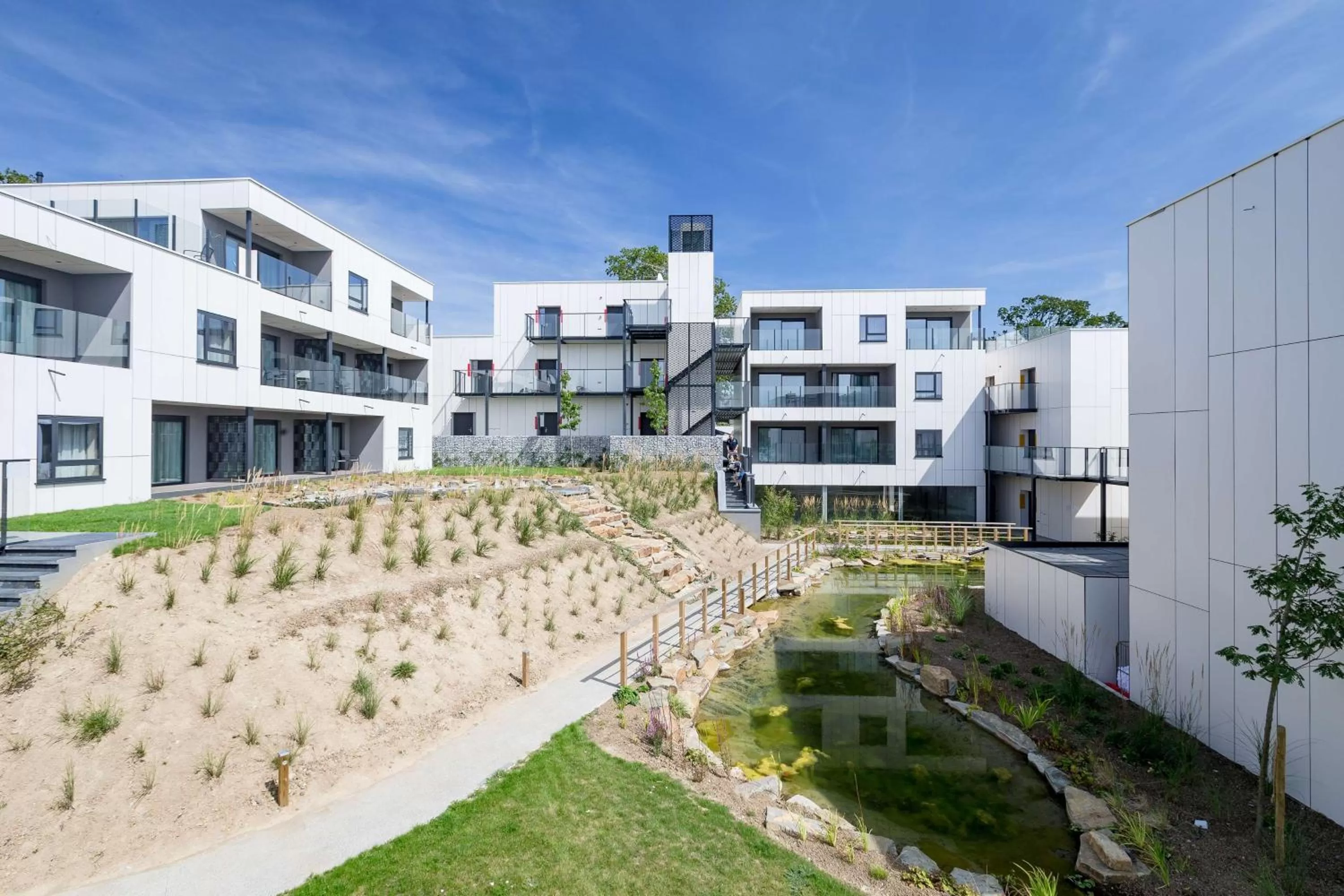 Property building in Golden Lakes Hotel