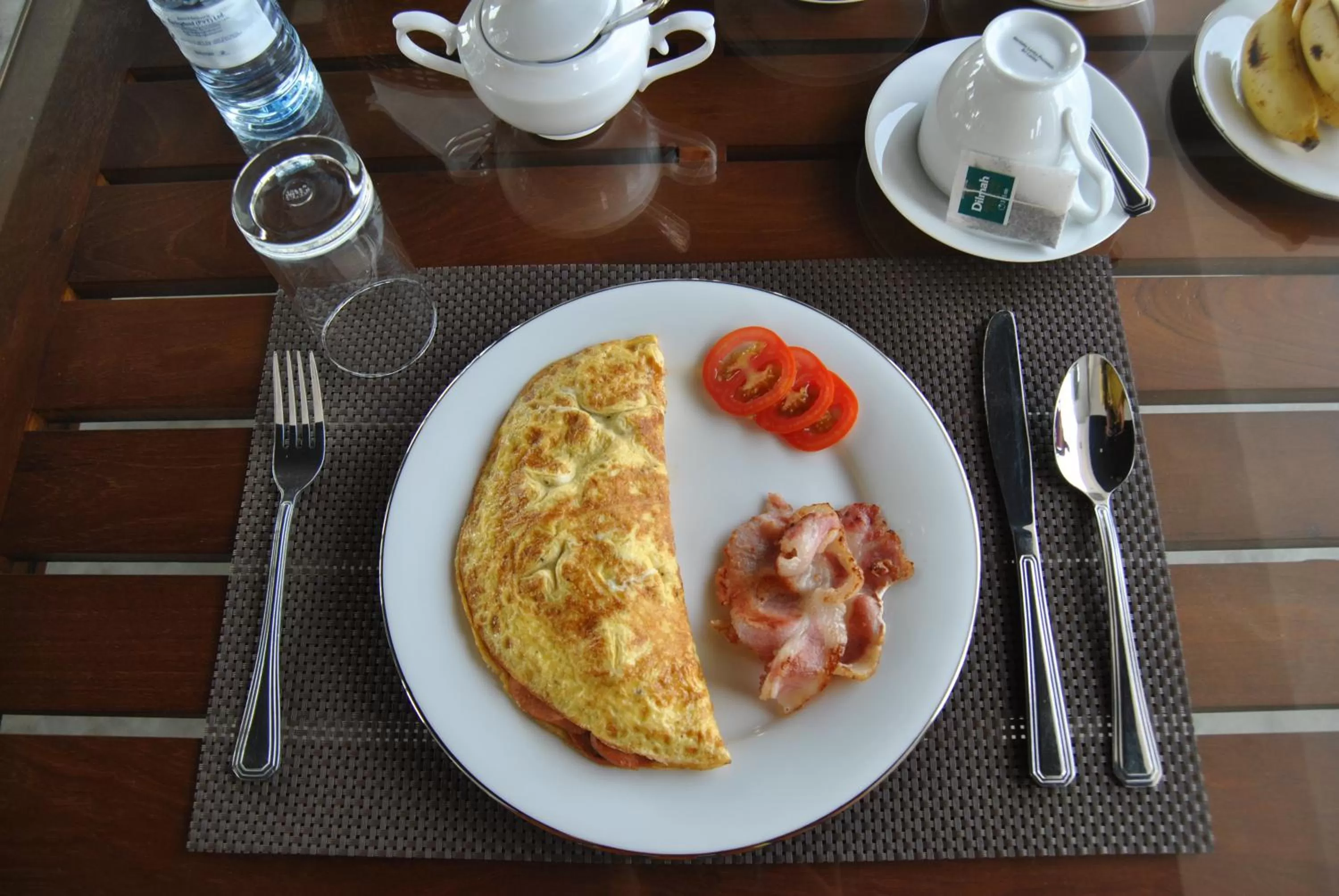 Restaurant/places to eat in The Canoe