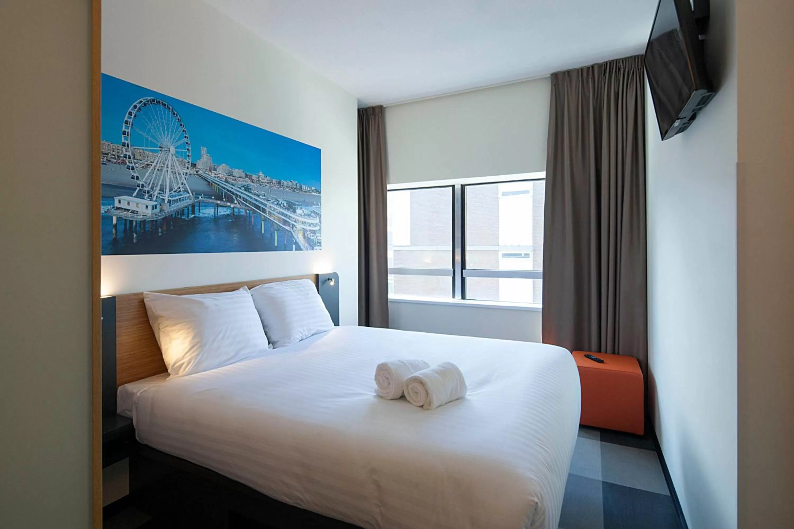 Standard Double Room in easyHotel The Hague Scheveningen Beach