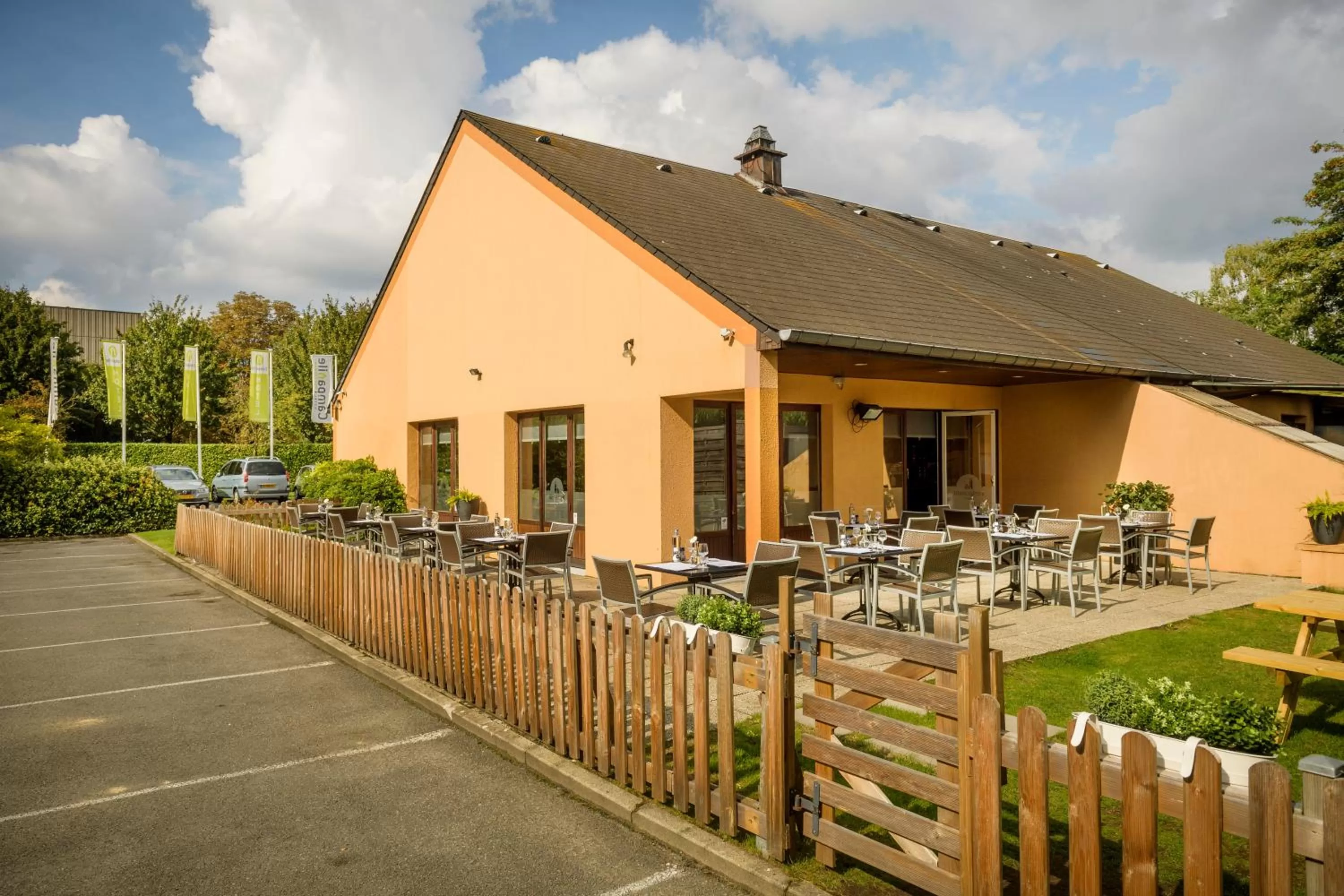 Property building in Campanile Hotel & Restaurant Gent