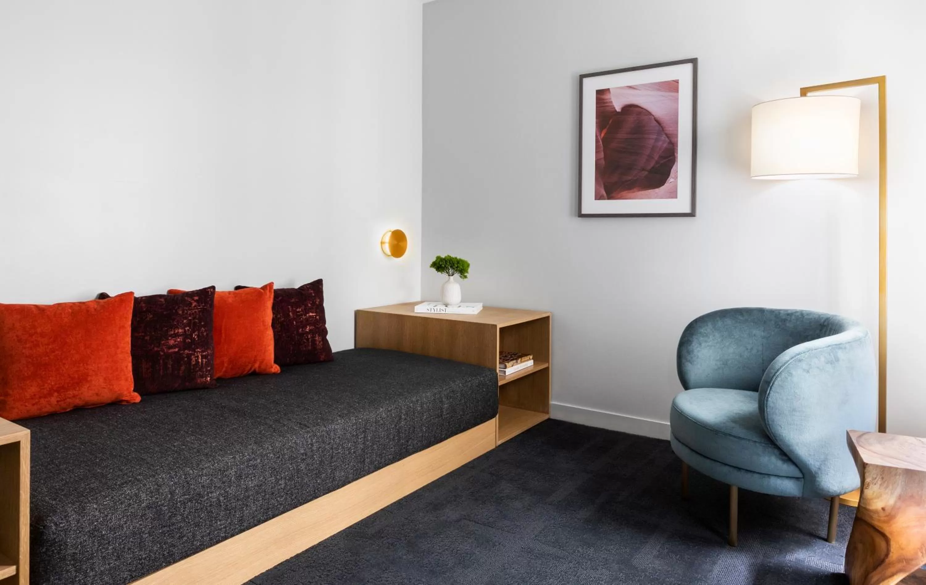 Seating area, Bed in 21c Museum Hotel Chicago