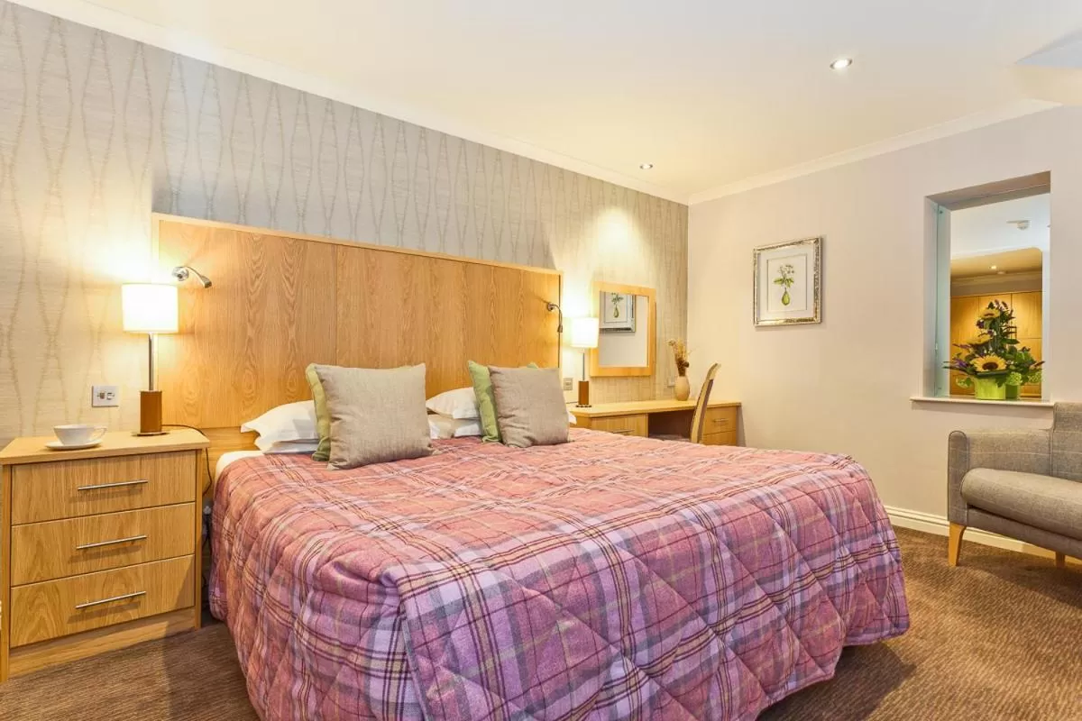 Bedroom, Bed in Ambleside Salutation Hotel & Spa