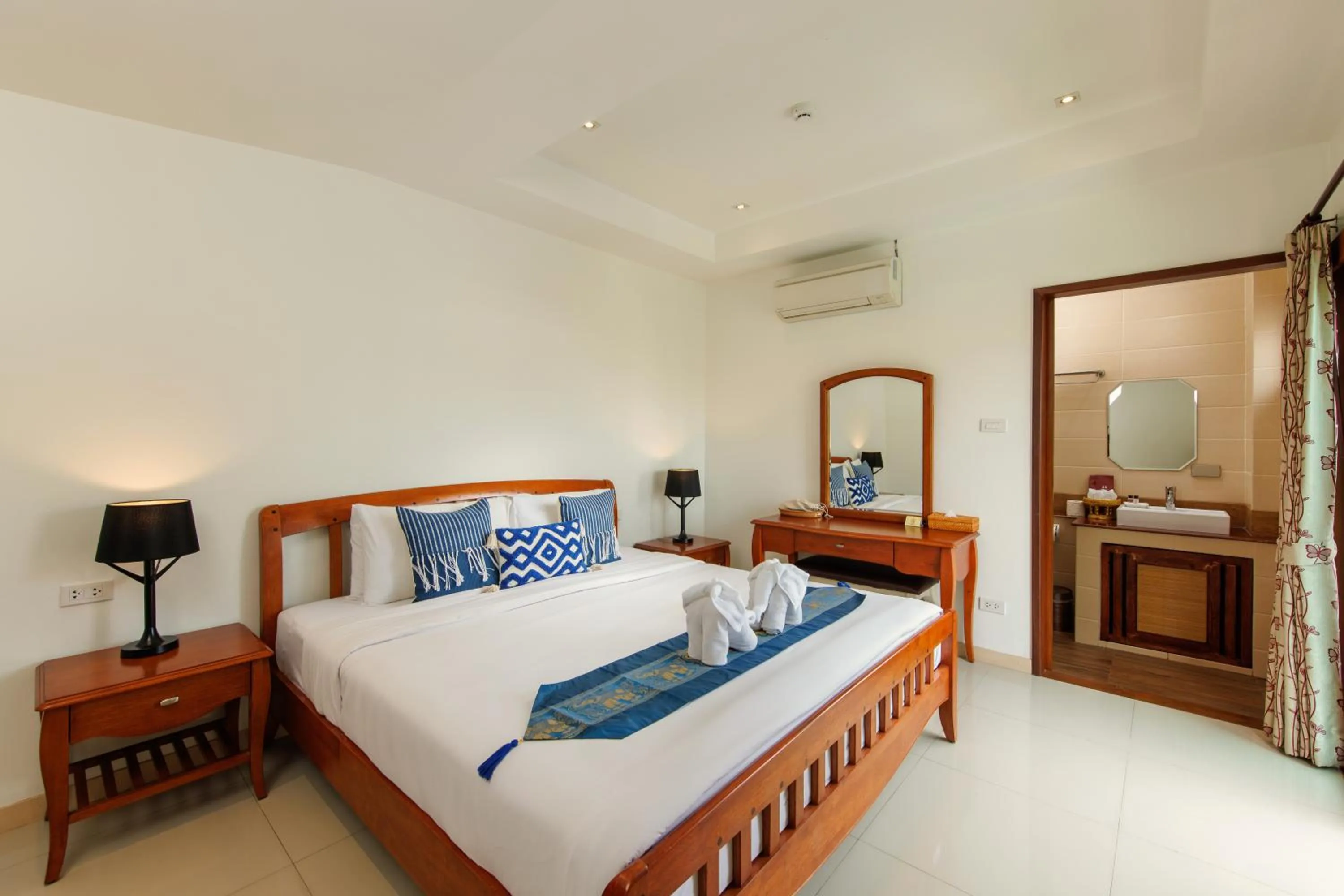 Bed in Rendezvous Classic House