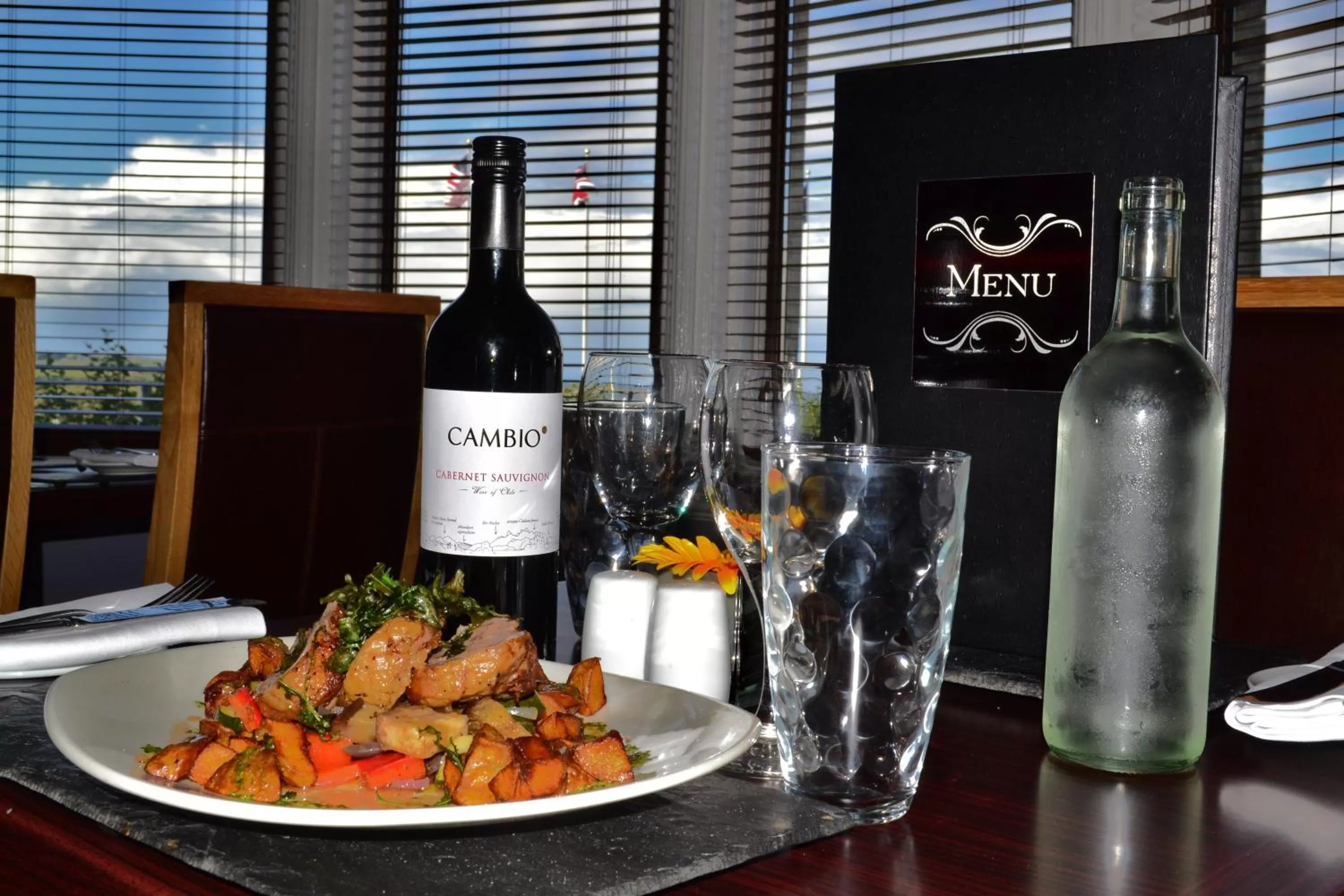 Restaurant/places to eat in Stotfield Hotel