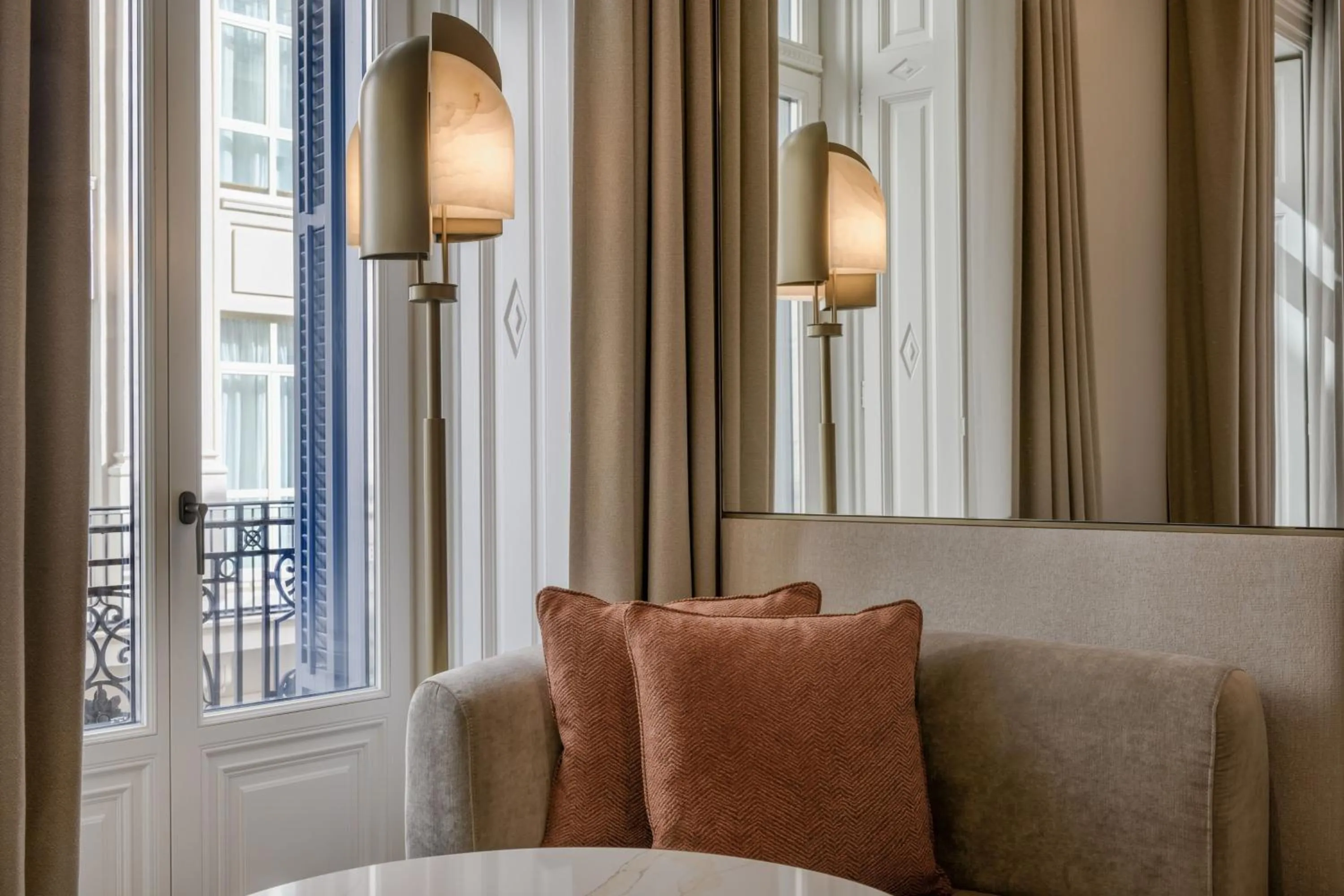 Photo of the whole room in JW Marriott Hotel Madrid