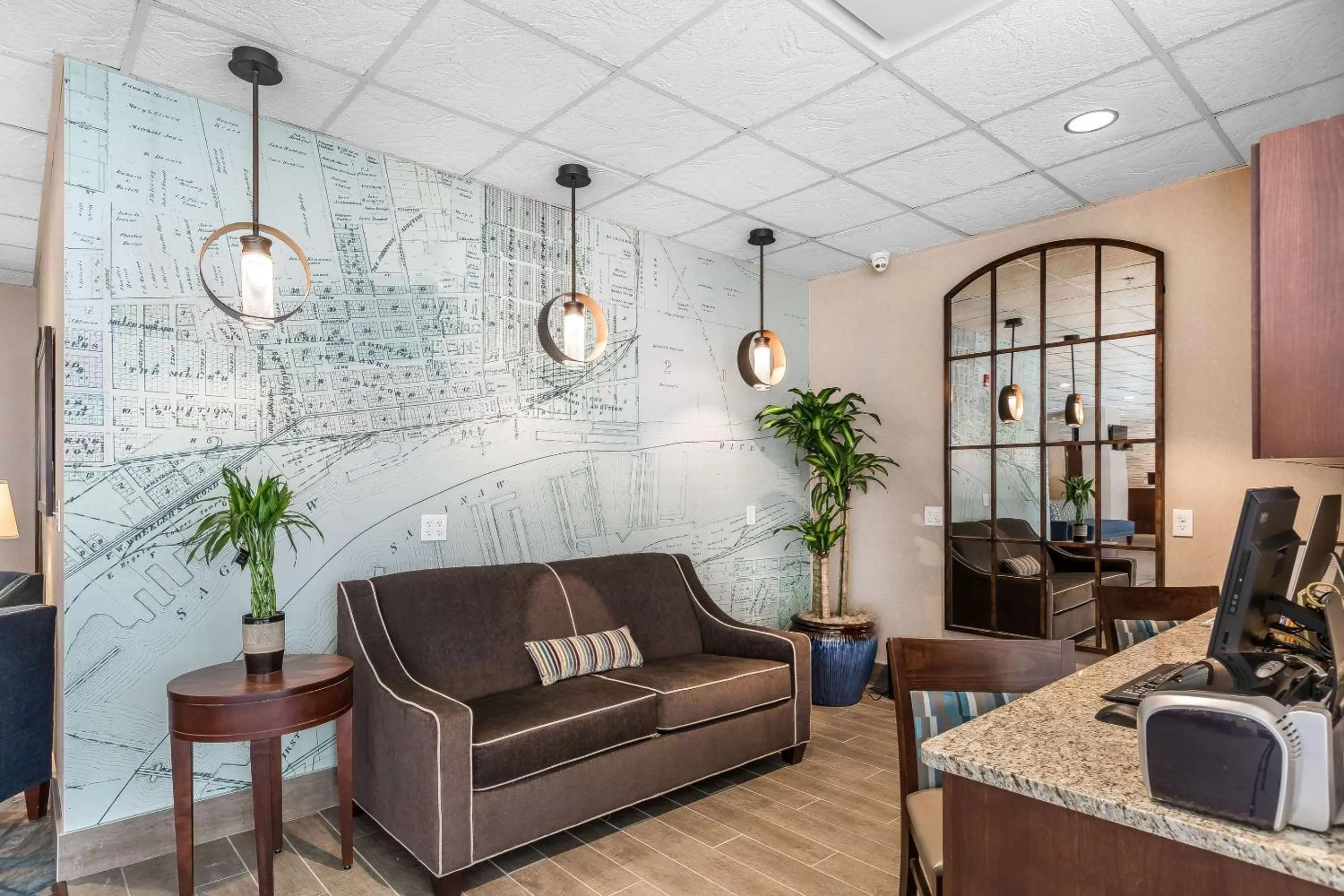 Lobby or reception in Comfort Inn Bay City - Riverfront