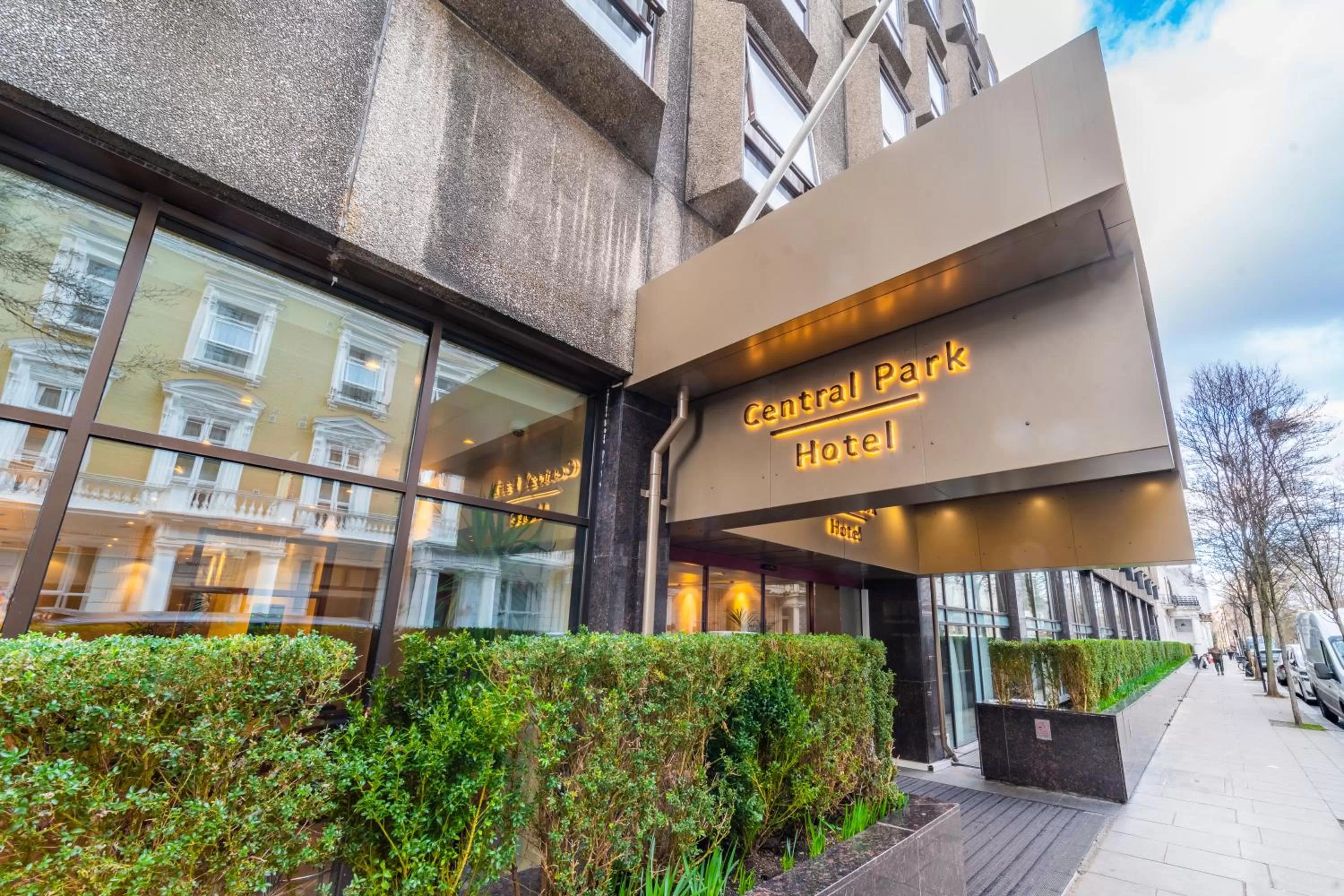 Property building in Central Park Hotel