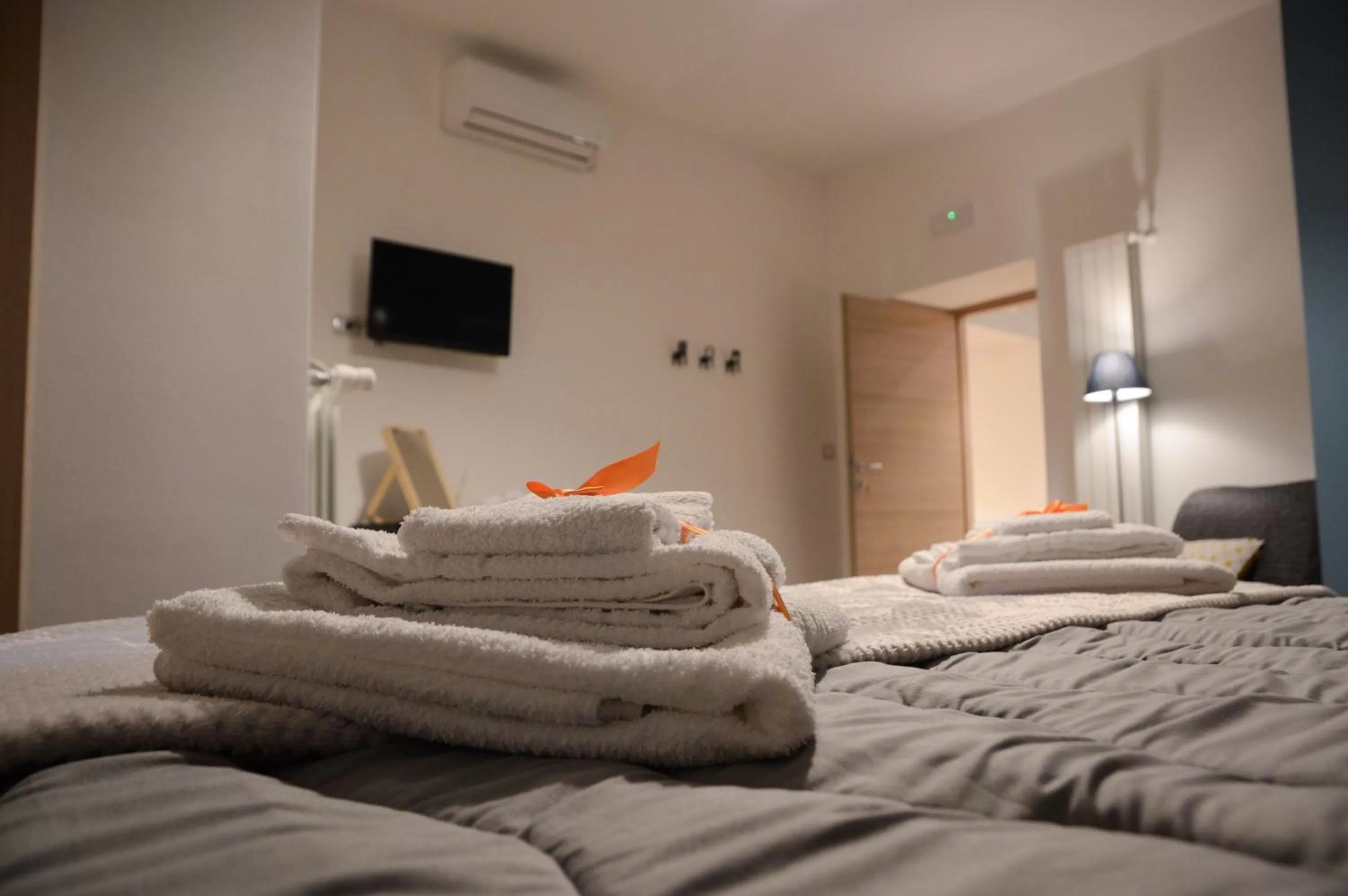 Photo of the whole room, Bed in La Fara B&B