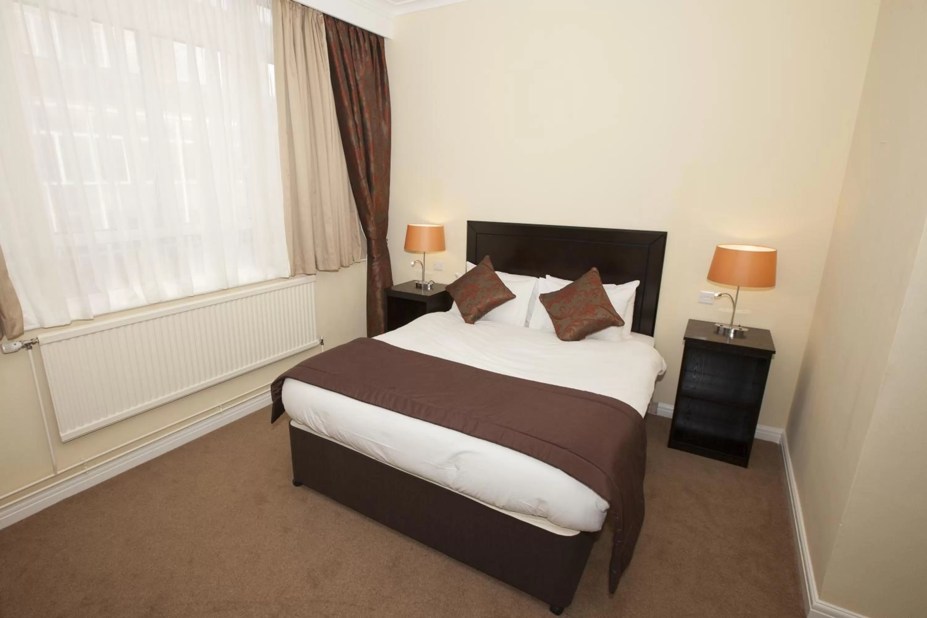 Bedroom, Bed in Dolphin SA1